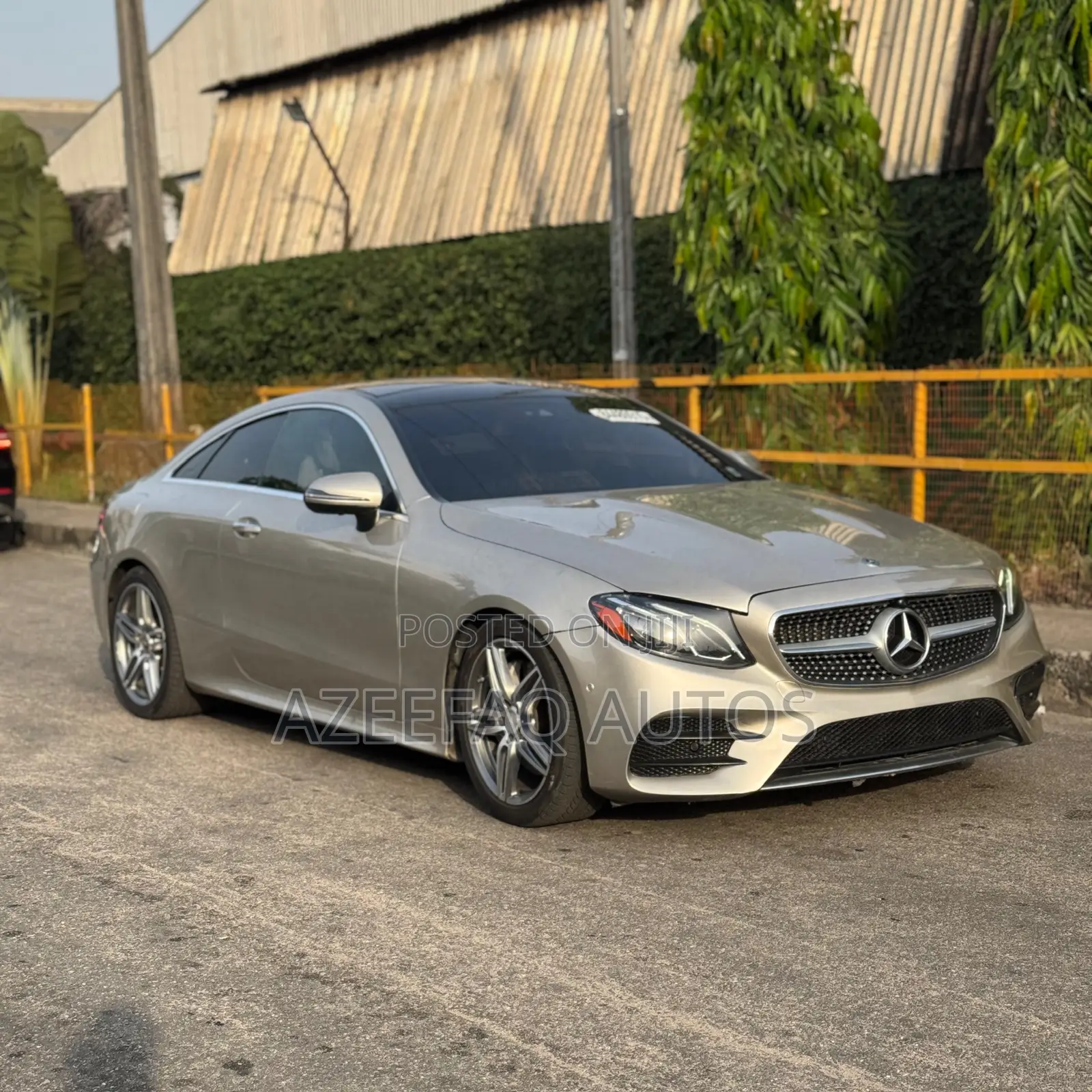 Mercedes-Benz E400 2018 Gold