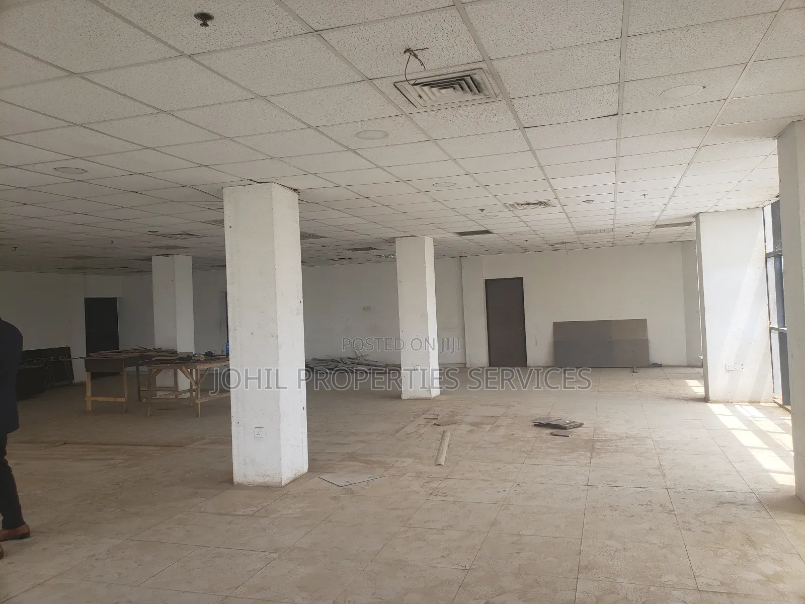 150sqm Office Space for Rent at Central Area CBD Serviced
