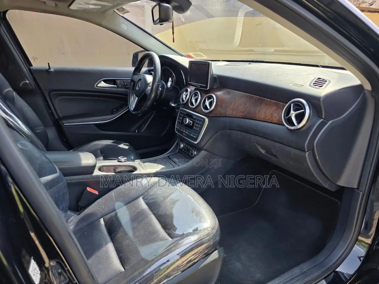 Mercedes-Benz GLA 250 2015 Black