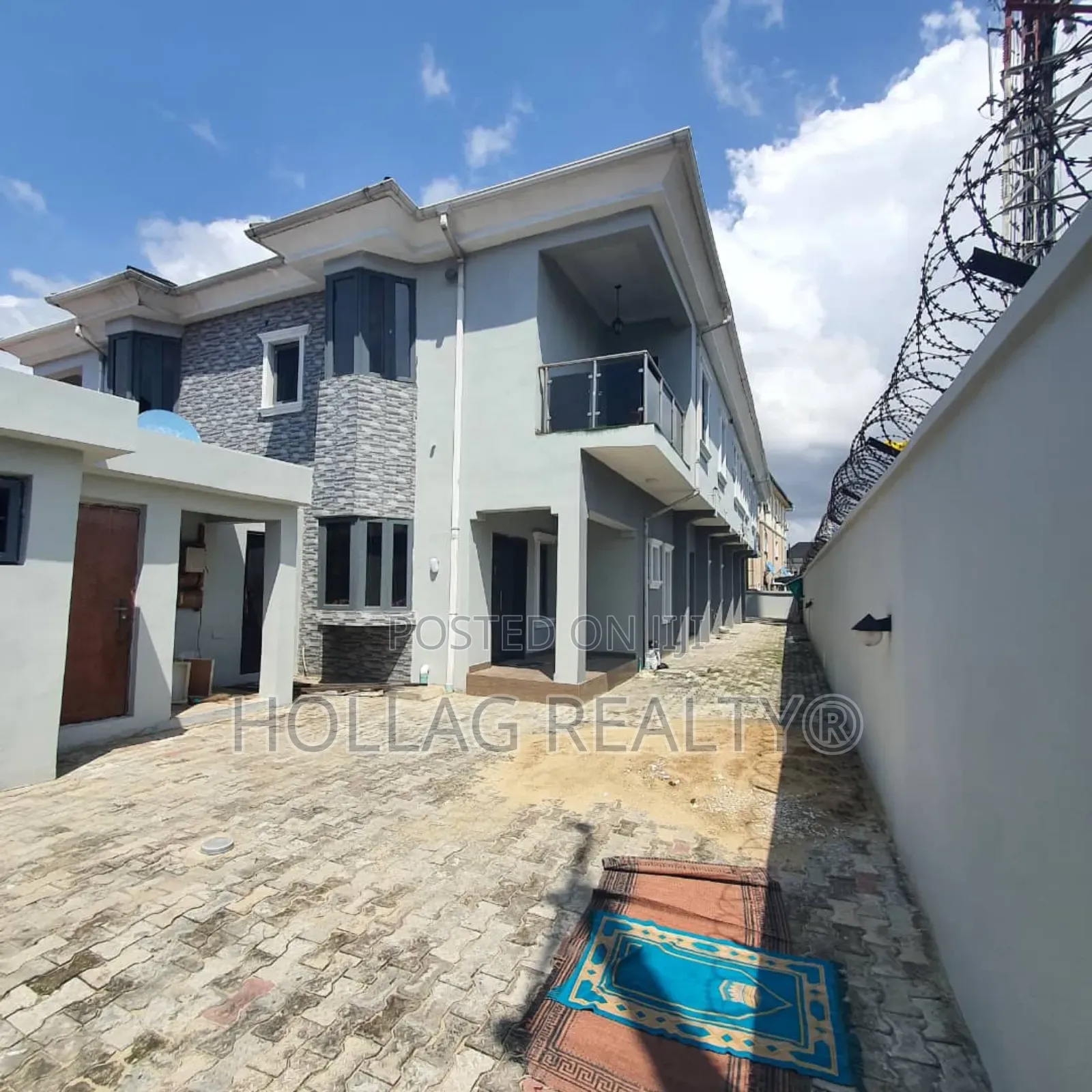 6bdrm Duplex in Agungi for sale
