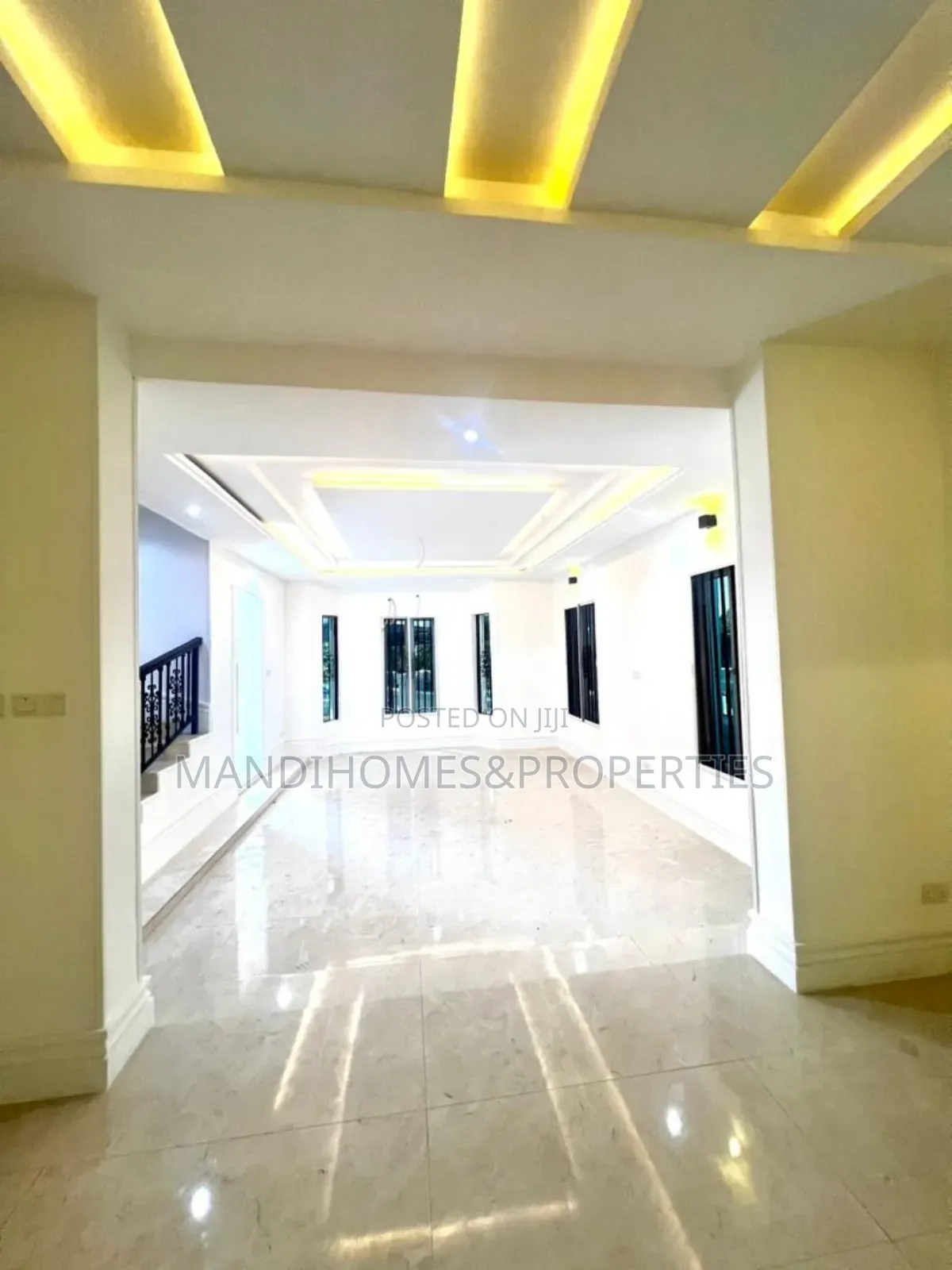 5bdrm Duplex in Sangotedo for sale