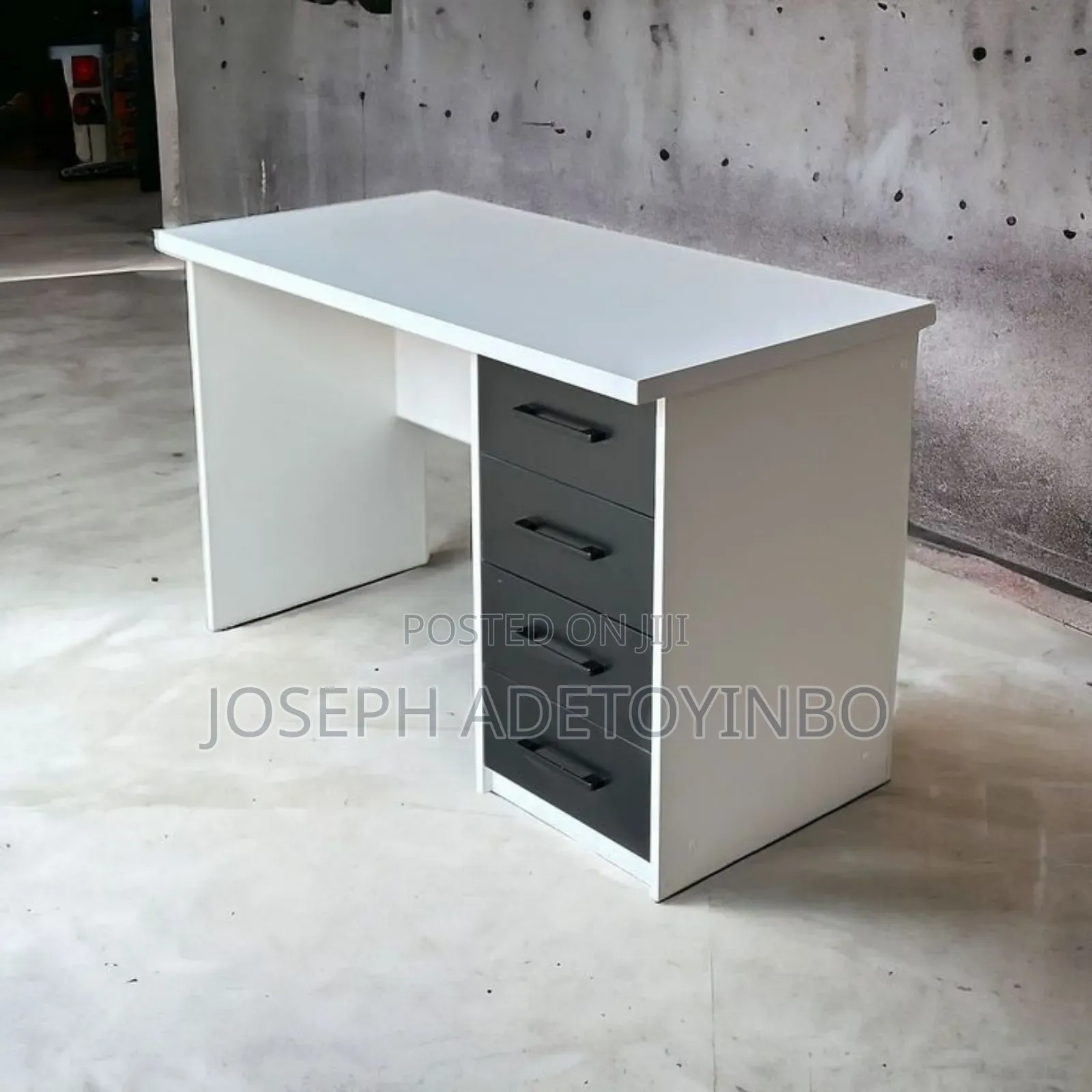 Modern Desks White and Black