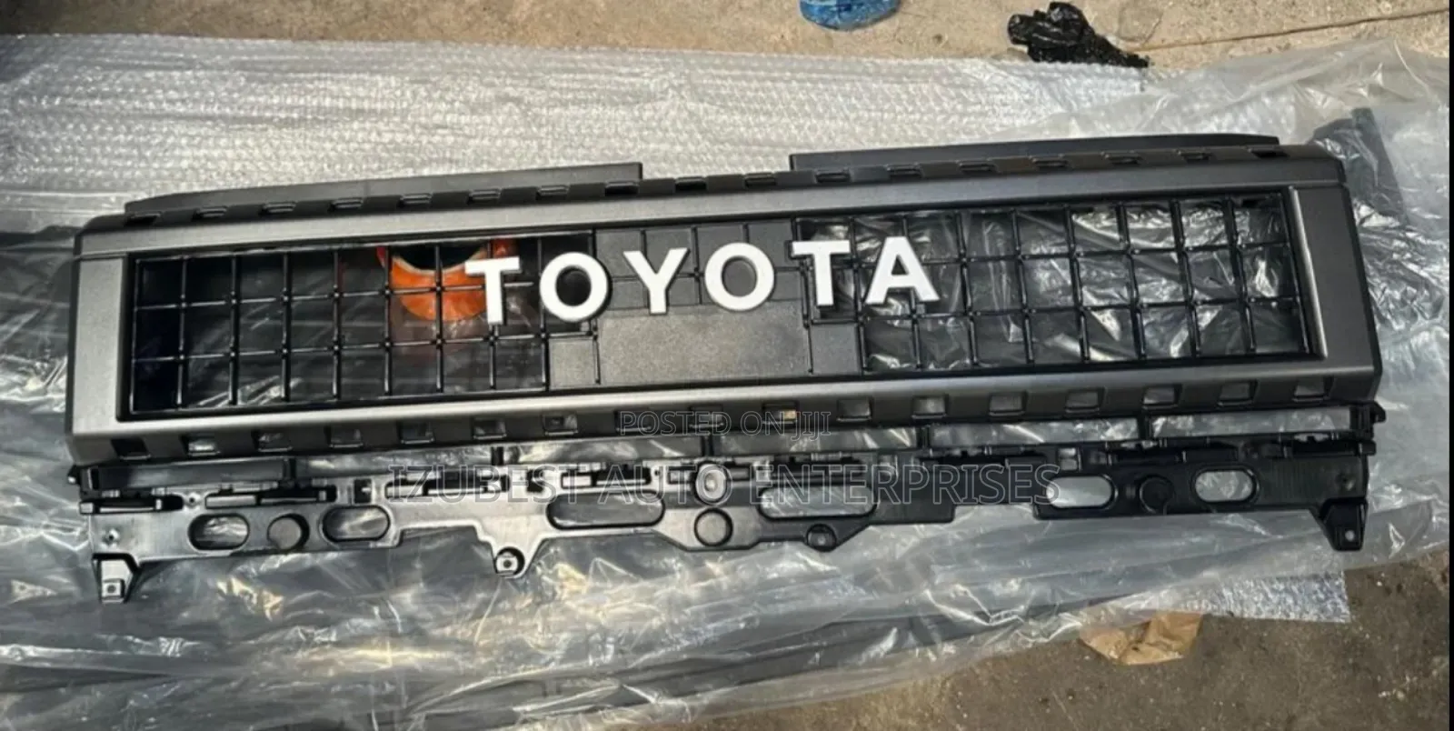 Front Grille Prado 2025