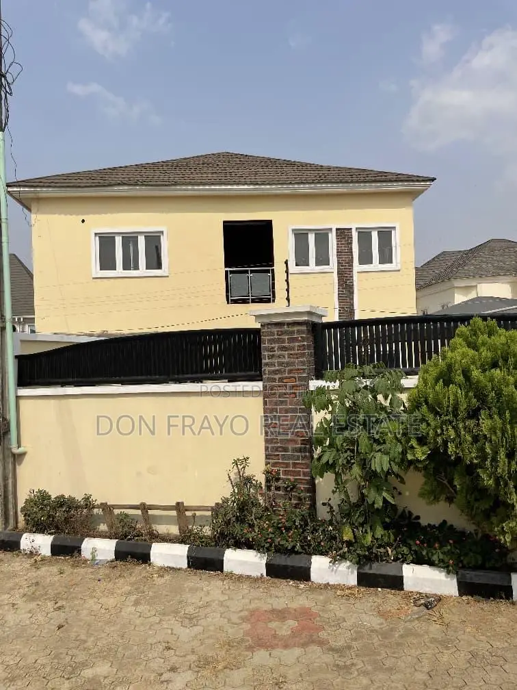 4bdrm Duplex in Kolapo Ishola Gra, Akobo for sale