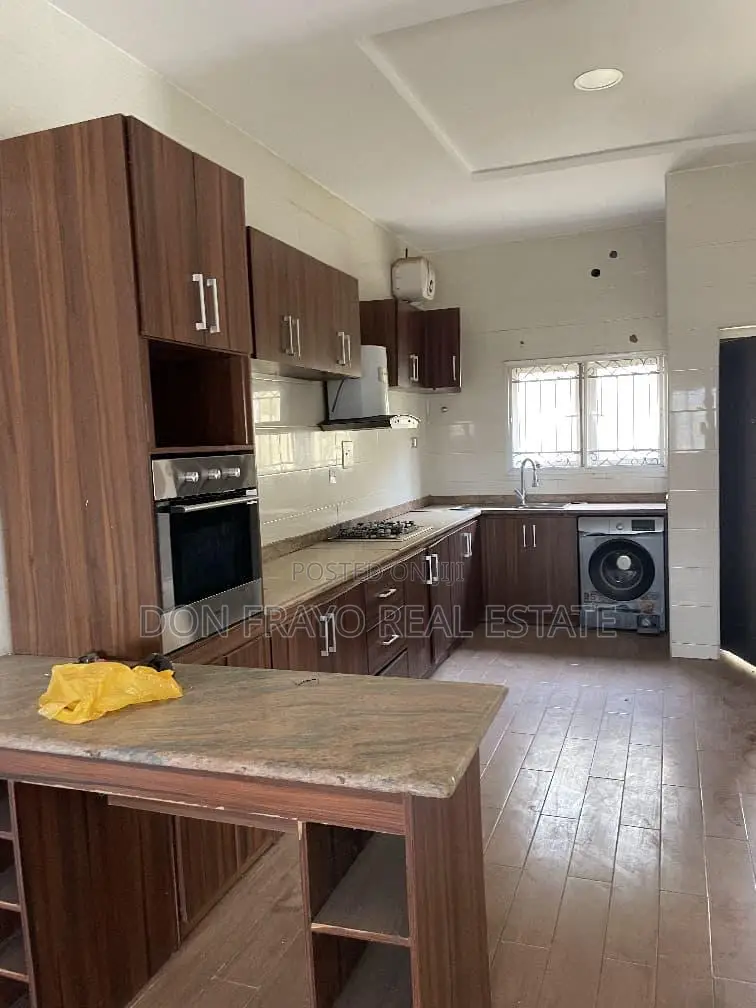 4bdrm Duplex in Kolapo Ishola Gra, Akobo for sale