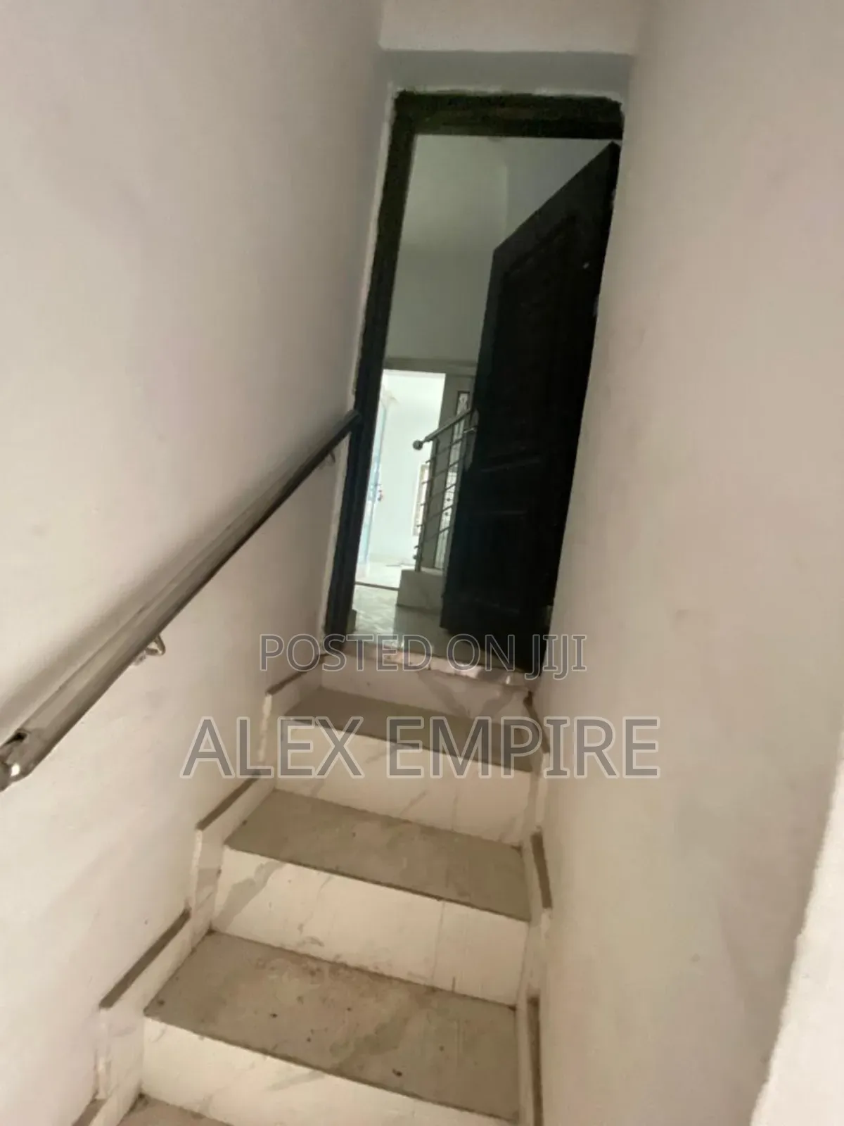 5bdrm Duplex in Ago Palace for sale