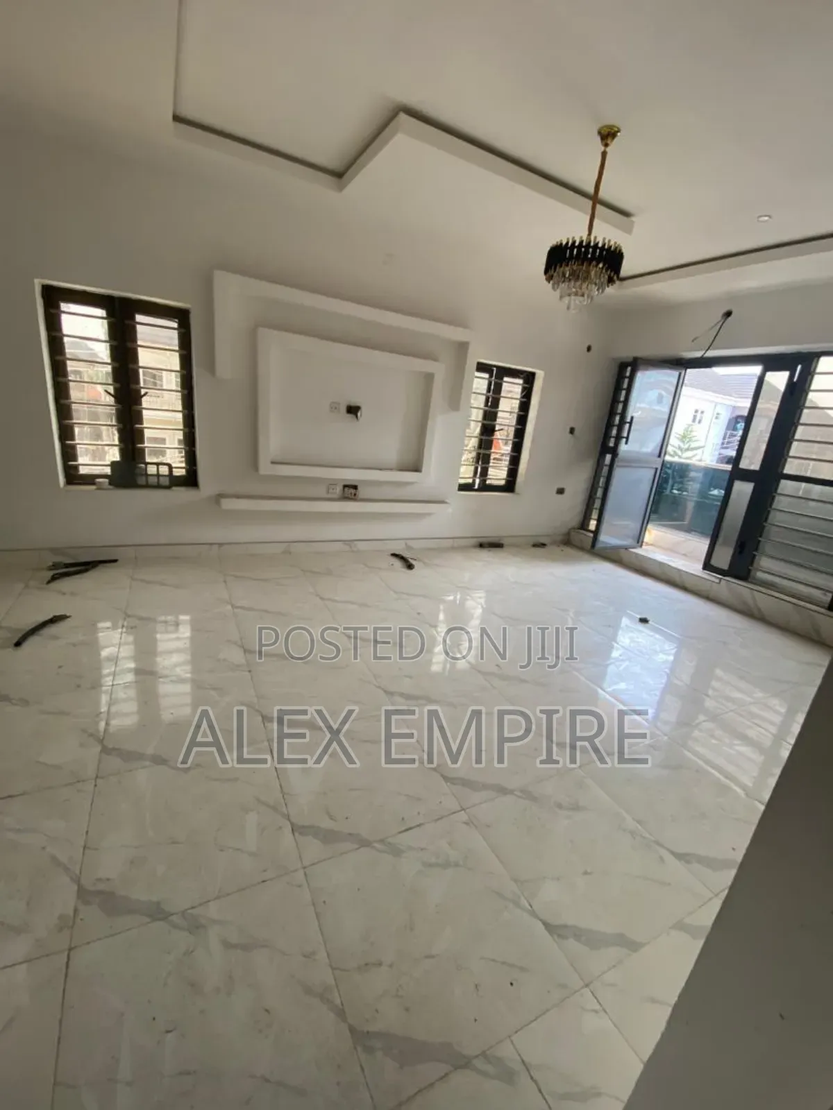 5bdrm Duplex in Ago Palace for sale