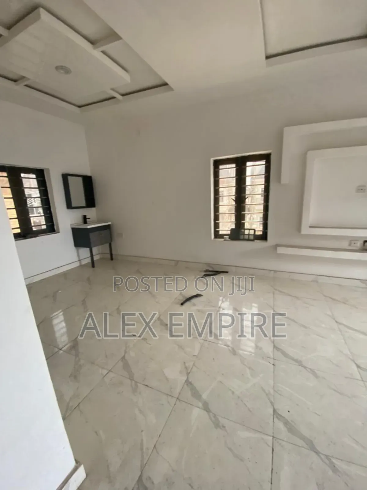 5bdrm Duplex in Ago Palace for sale