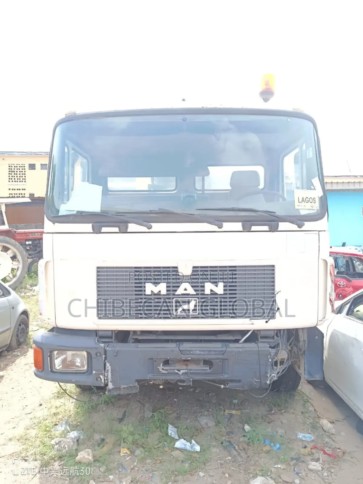 Man Tipper 6 Tyres With 5 Tons Hiab Crane (Foreign Used)