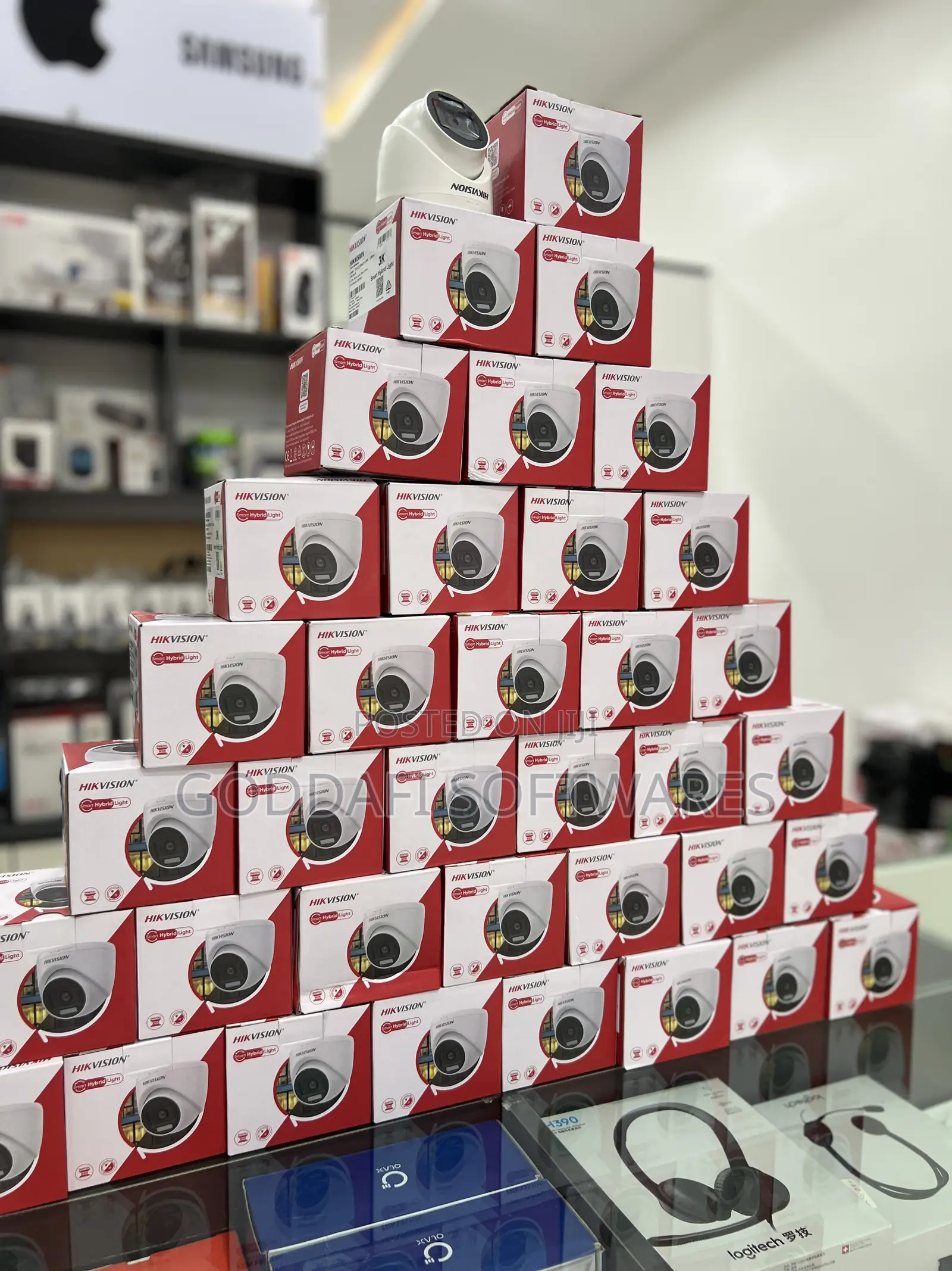 Hikvision Analogue Indoor Camera With Audio | Goddafi Stores
