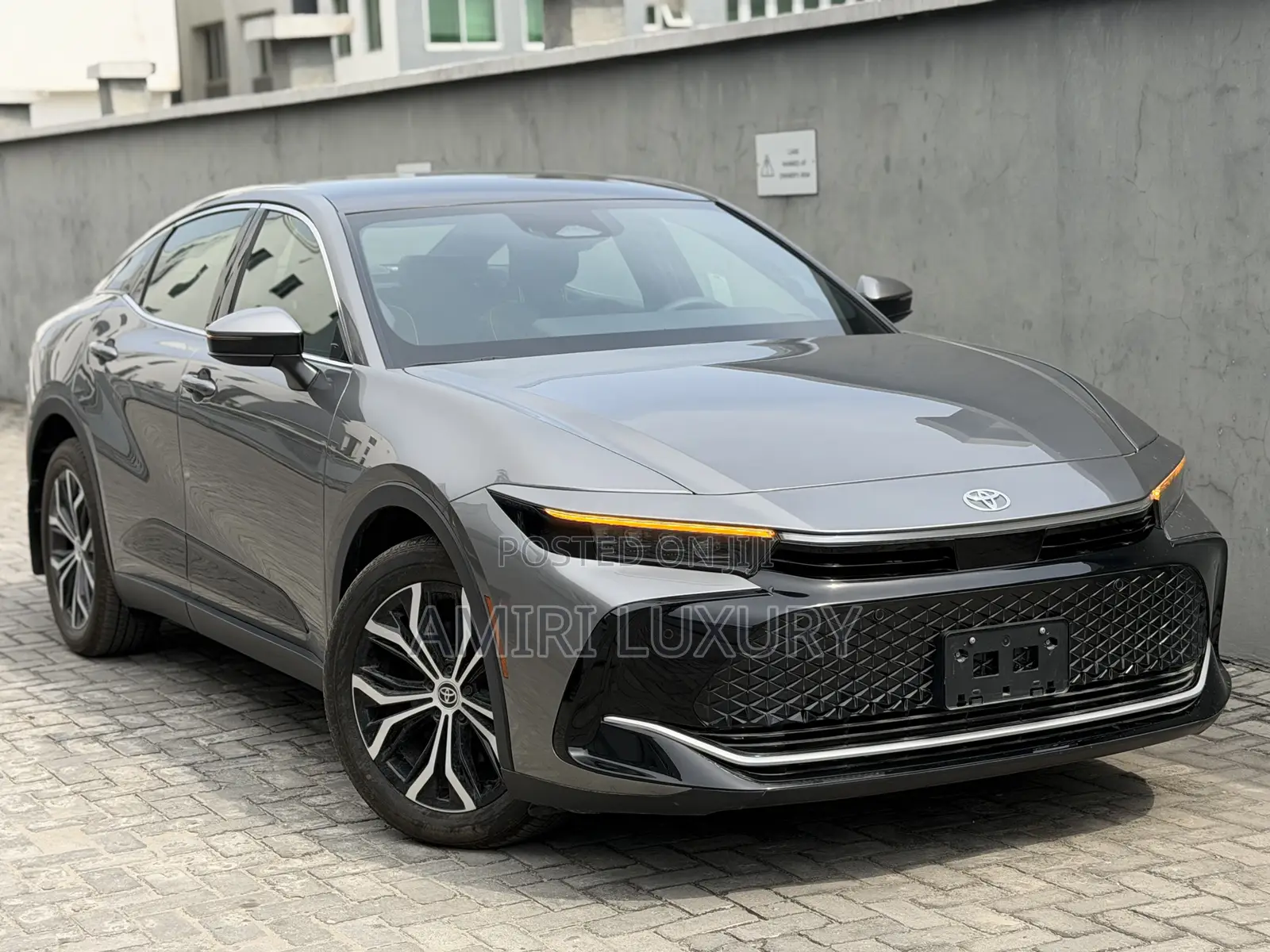 New Toyota Crown Limited AWD 2024 Gray