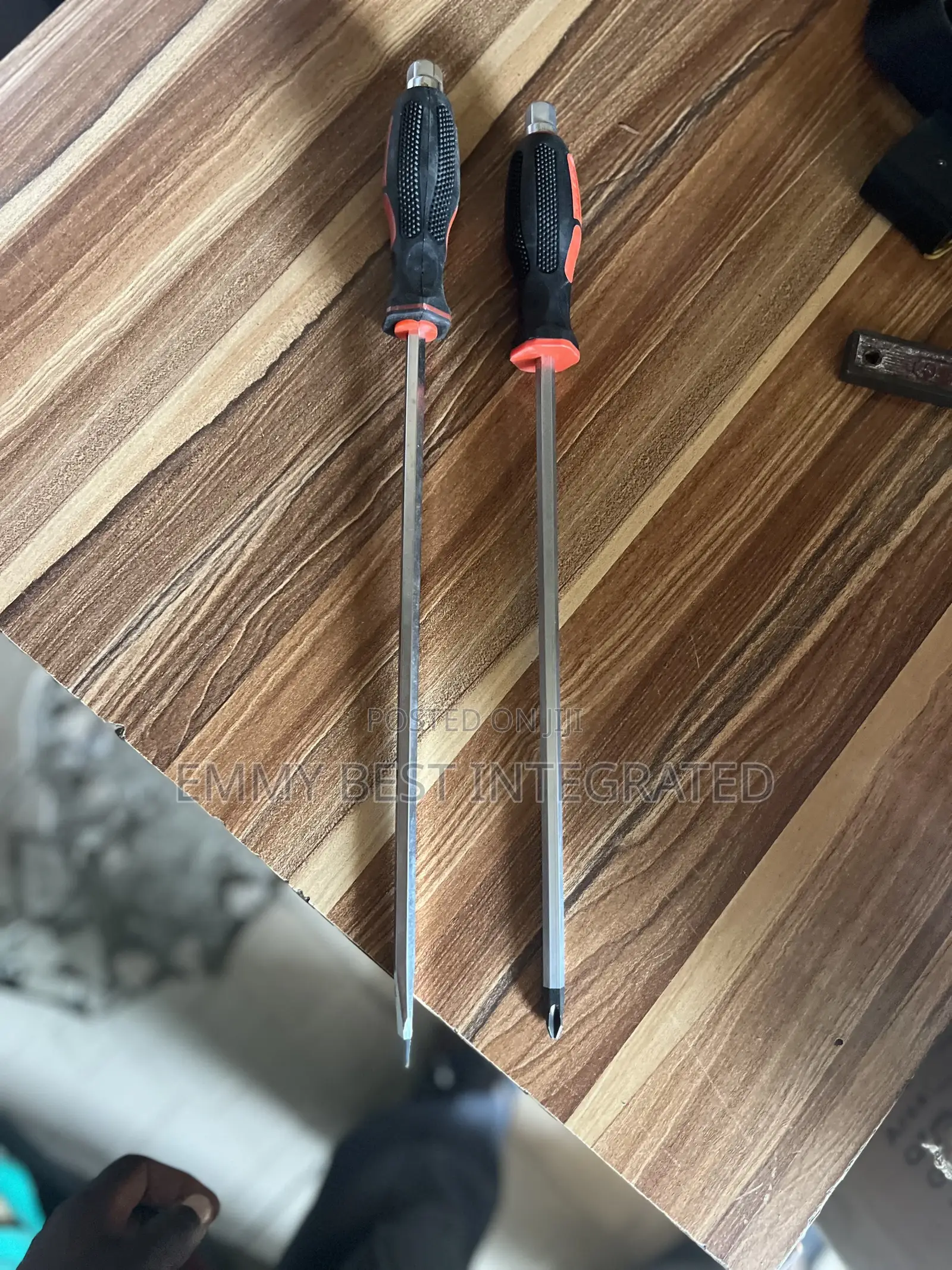 Slotted (Flat-Head