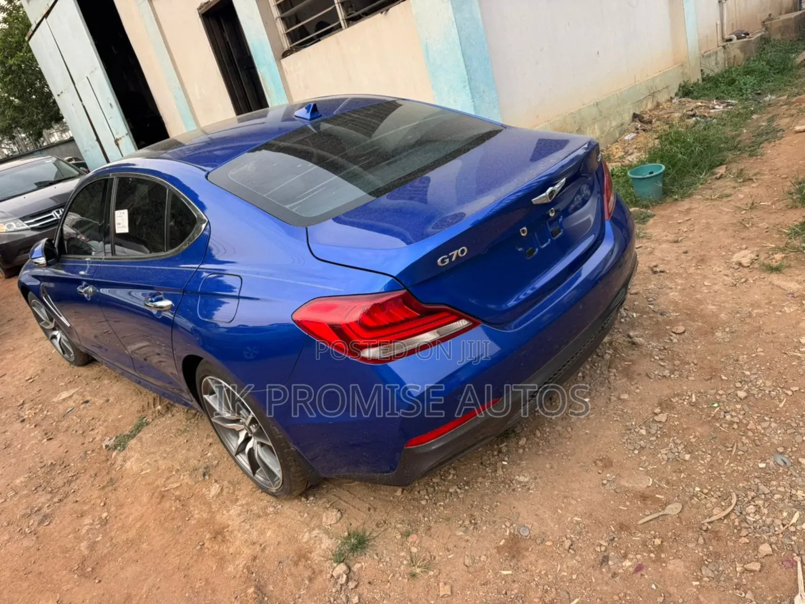 Genesis G70 2019 Blue