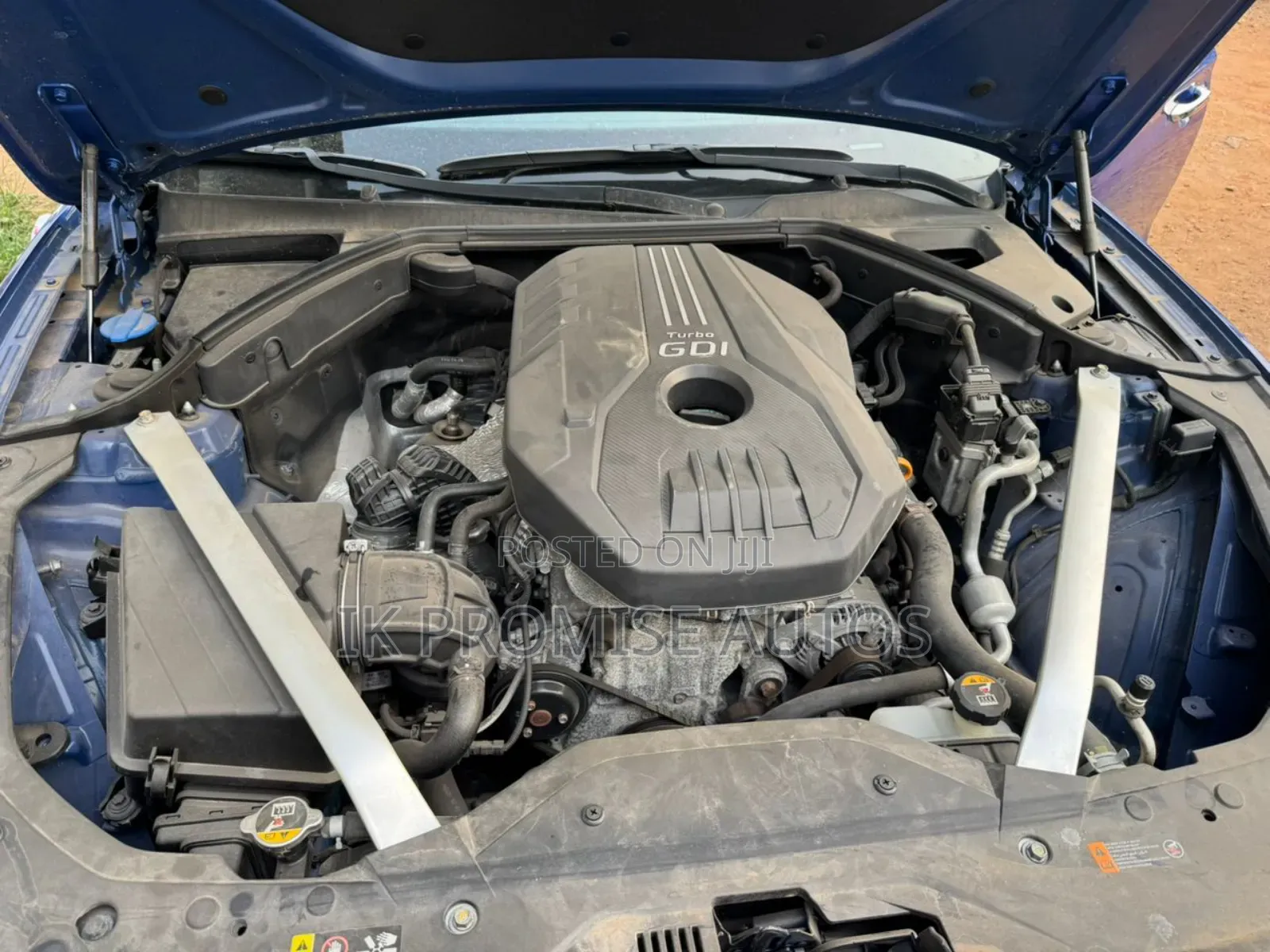 Genesis G70 2019 Blue