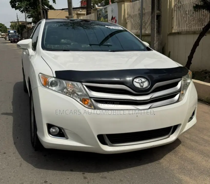 Toyota Venza XLE 2013 White