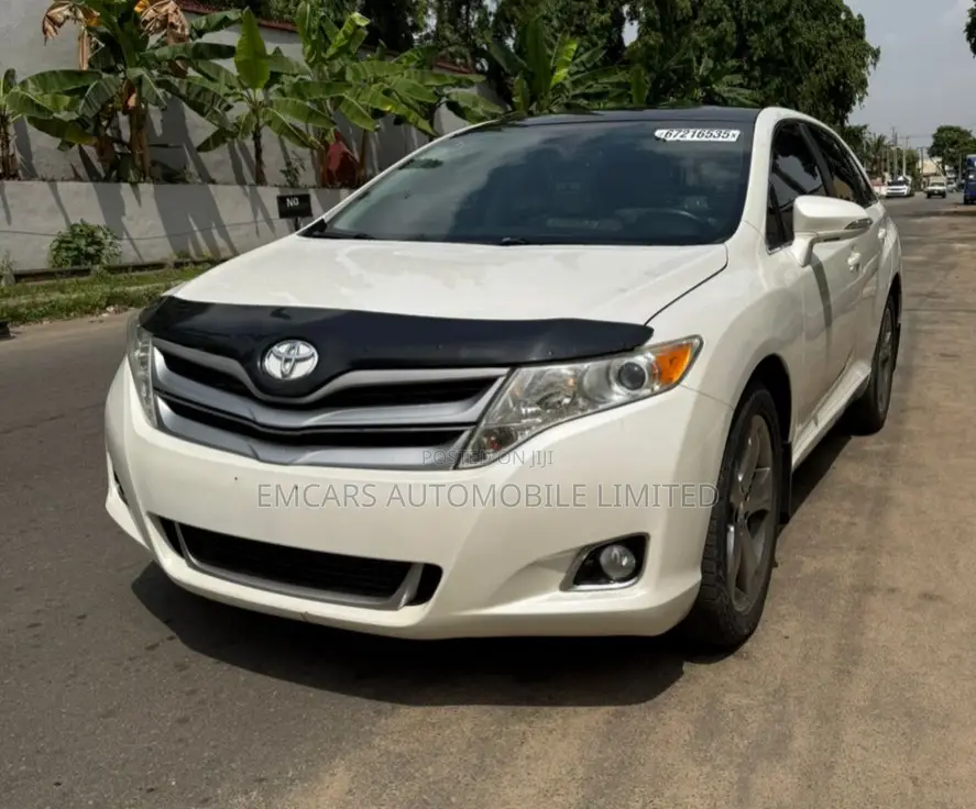 Toyota Venza XLE 2013 White
