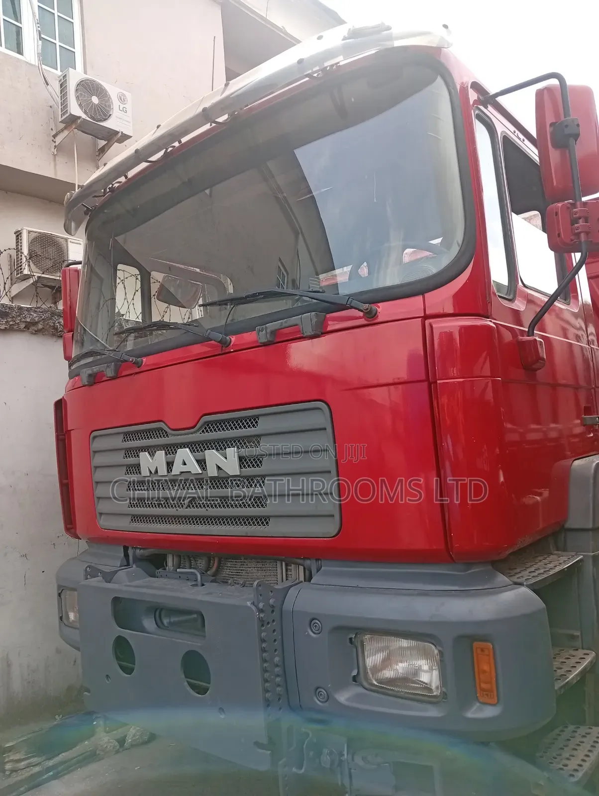 Man Disiel 10 Tyres With Axillary 
24 Valve