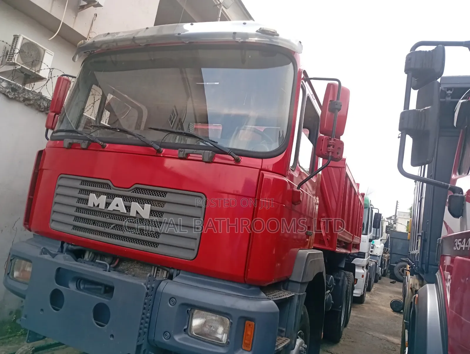 Man Disiel 10 Tyres With Axillary 
24 Valve