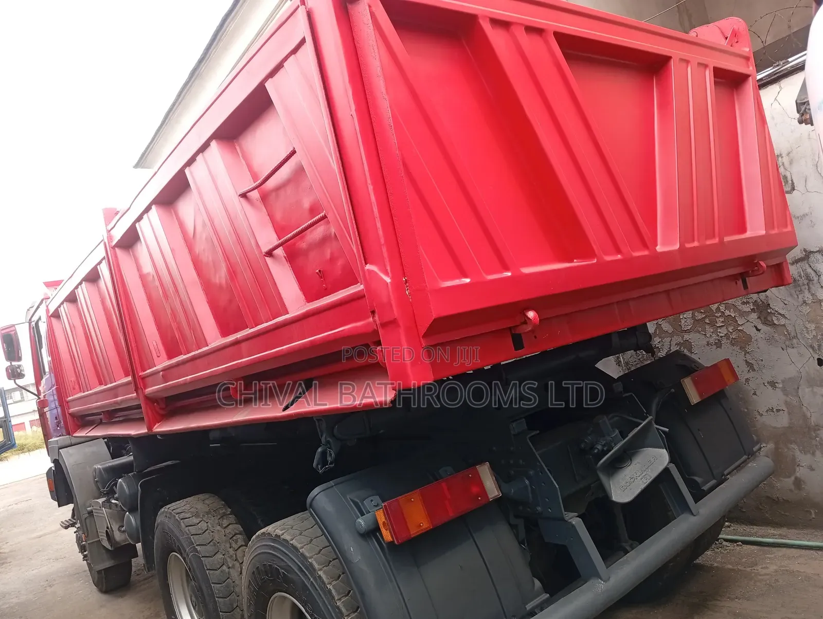 Man Disiel 10 Tyres With Axillary 
24 Valve