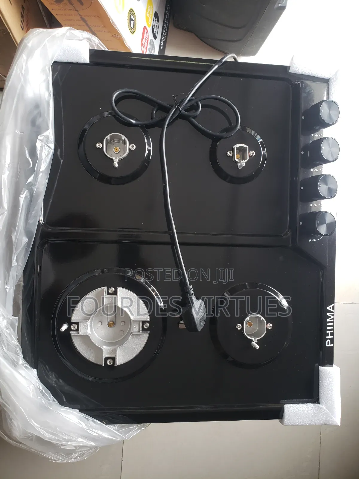 4b Metallic and Electric/ Gas Inbuilt Cooker