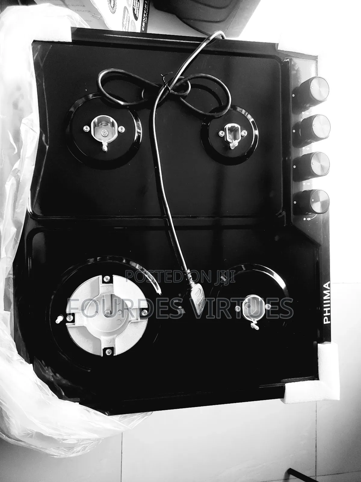 4b Metallic and Electric/ Gas Inbuilt Cooker
