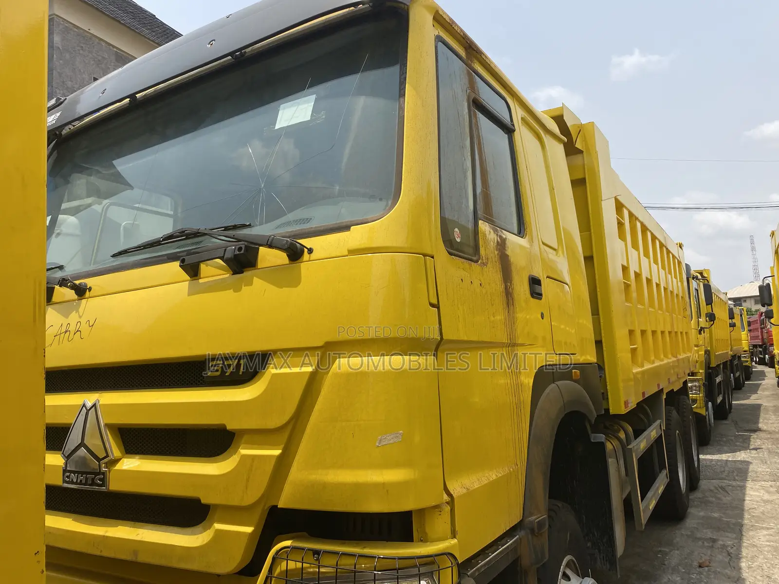 Howo 371 2017 Model Yellow