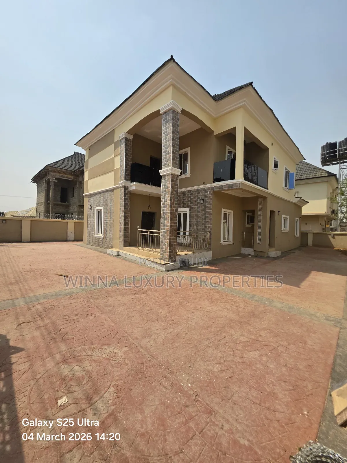 5bdrm Duplex in Primasset Estate, Lugbe District for sale