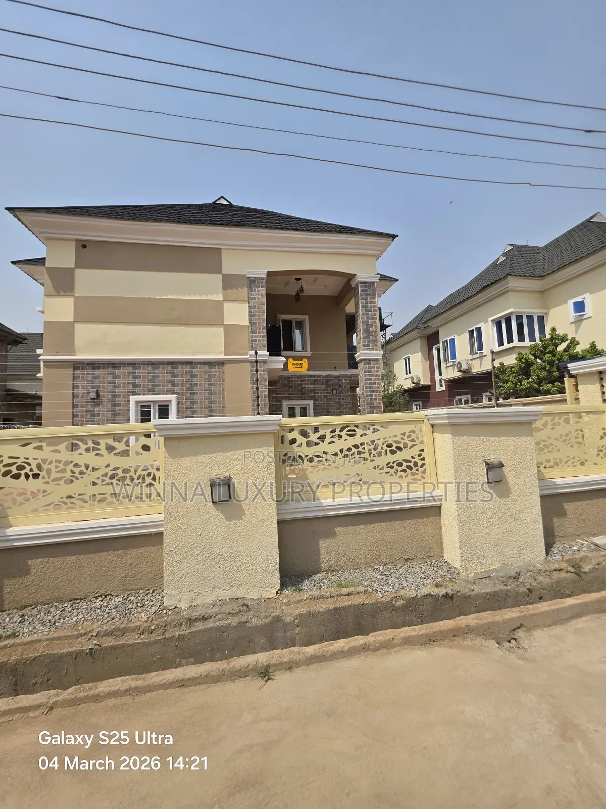 5bdrm Duplex in Primasset Estate, Lugbe District for sale