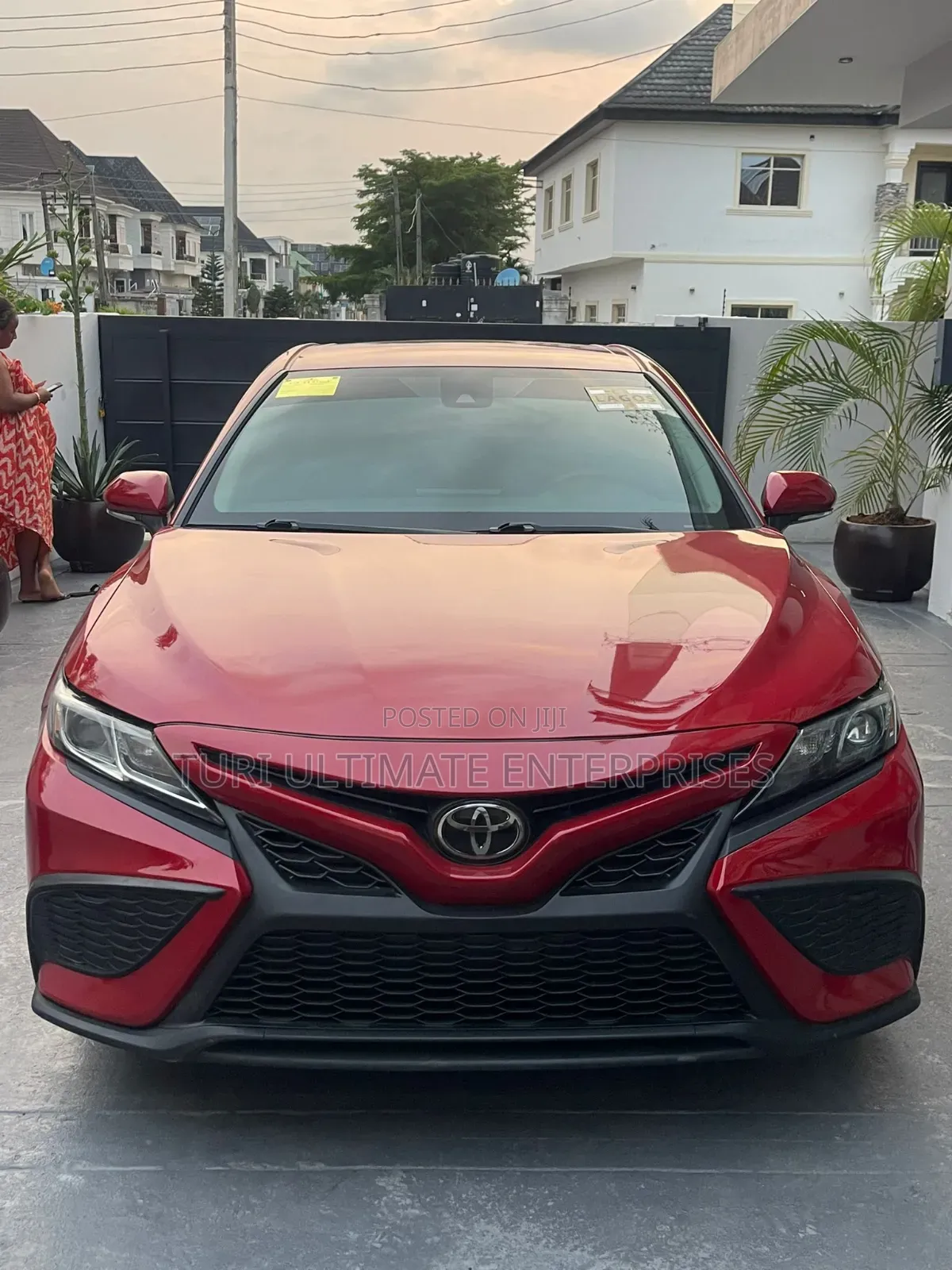 Toyota Camry SE 2023 Red