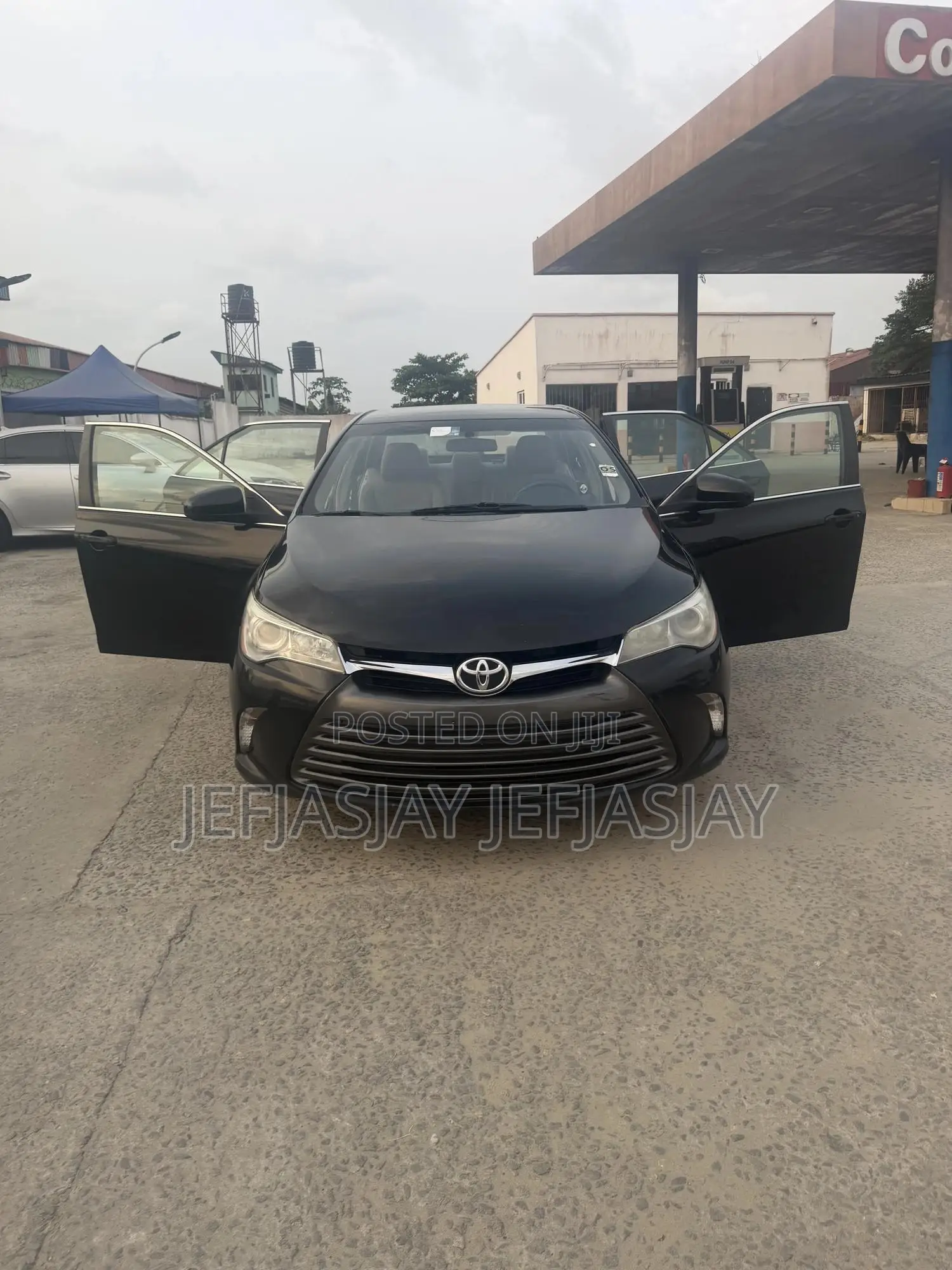 Toyota Camry LE 4dr Sedan (2.5L 4cyl 6A) 2016 Black
