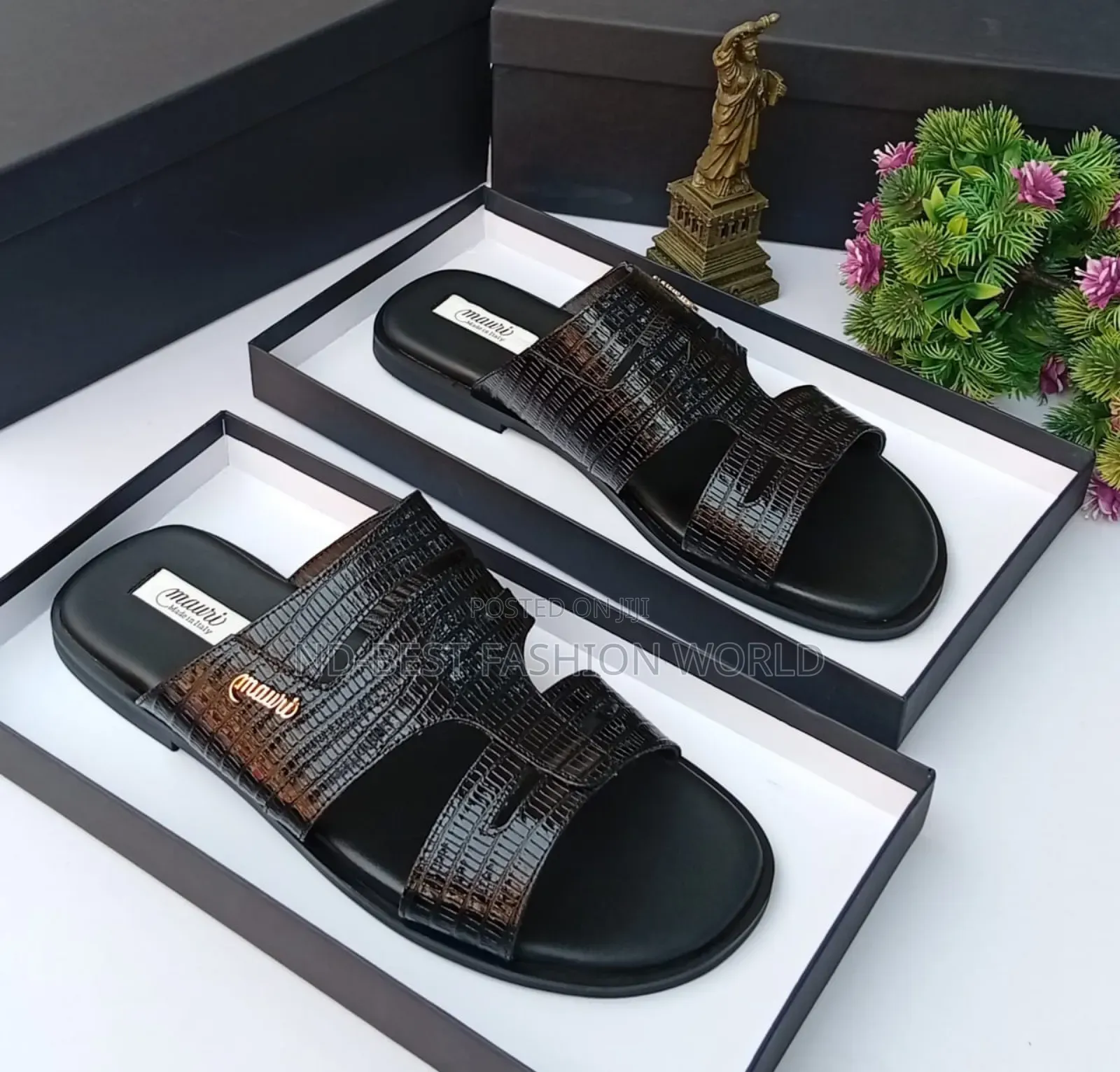 Muari Leather Slippers