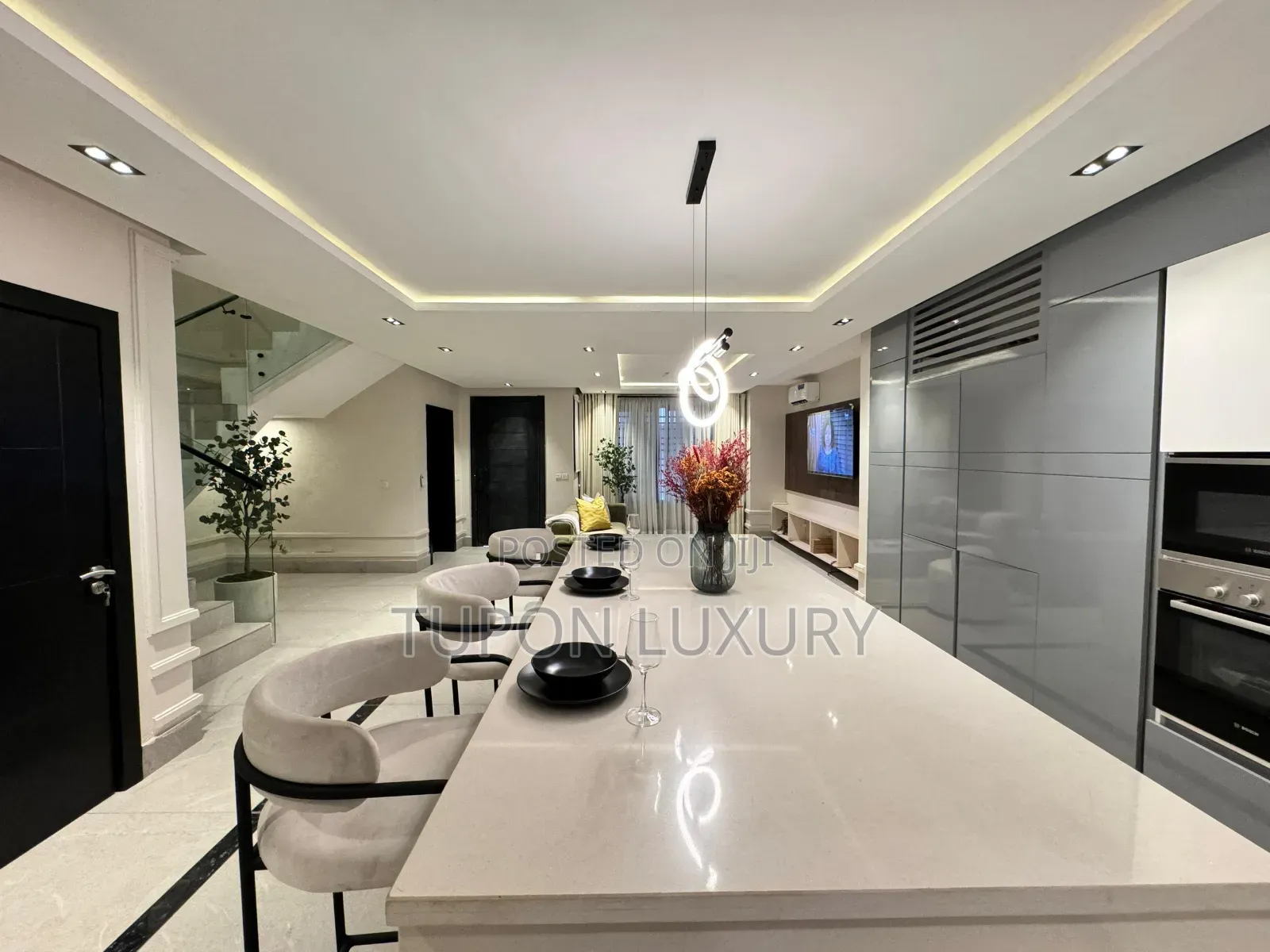 4 Bedroom Duplex With 2 Living Room, Bathtub and Cityview (Private)