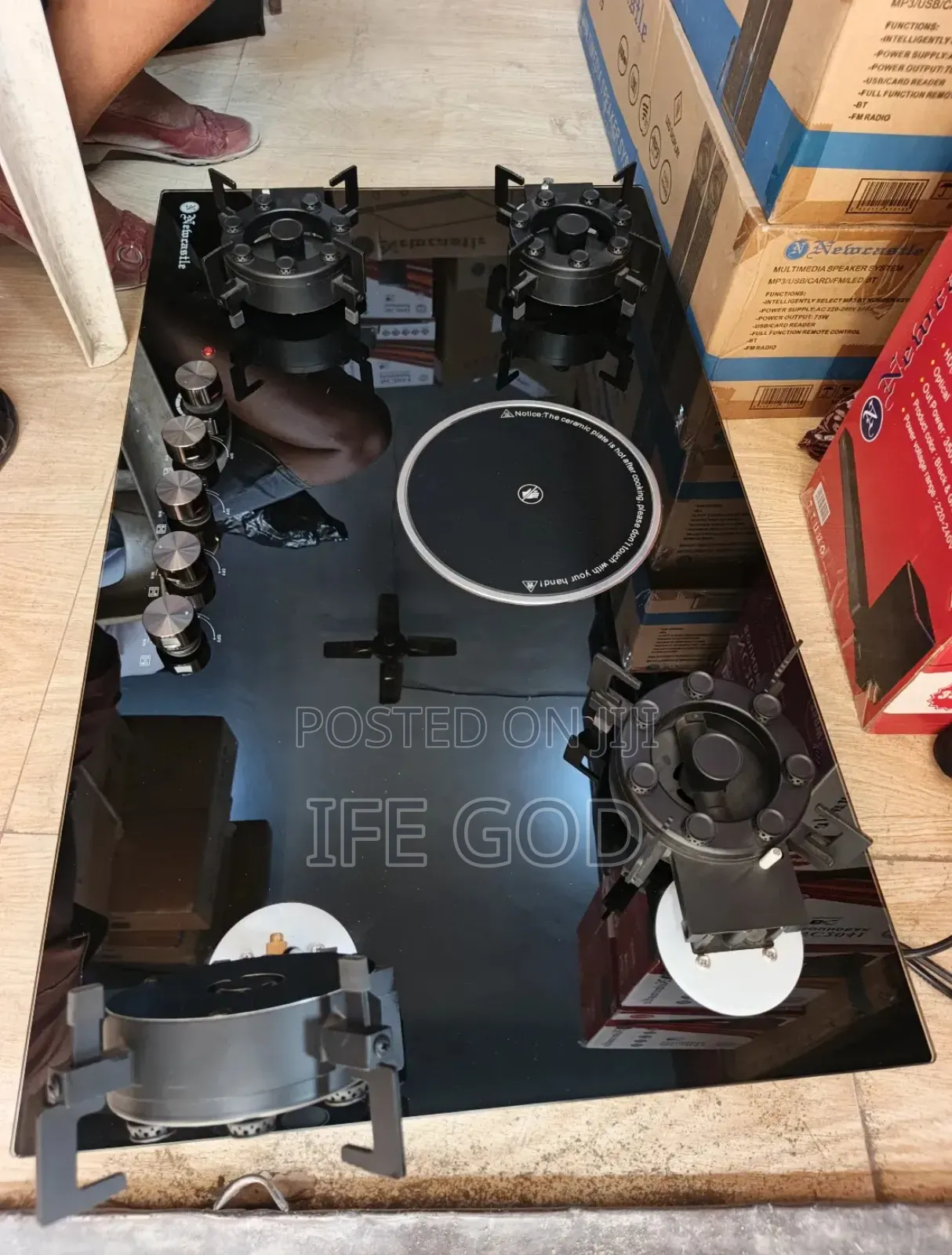 Original Newcastle Built-in Premium 90cm 4+1 Flips Up Gas & Ele Cooker