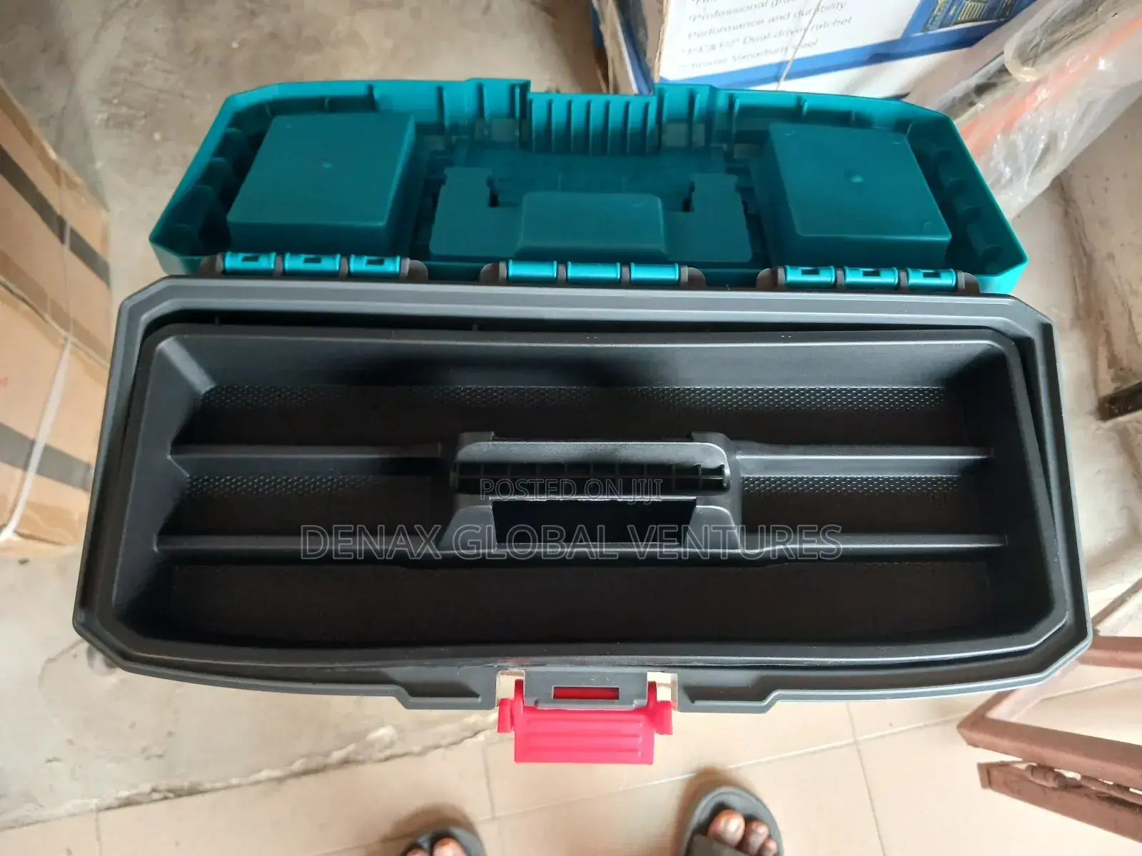 14" Empty Plastic Tools Box