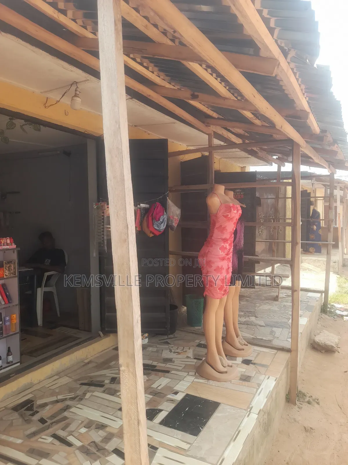 Shop for Rent at Kola Mao Junction.