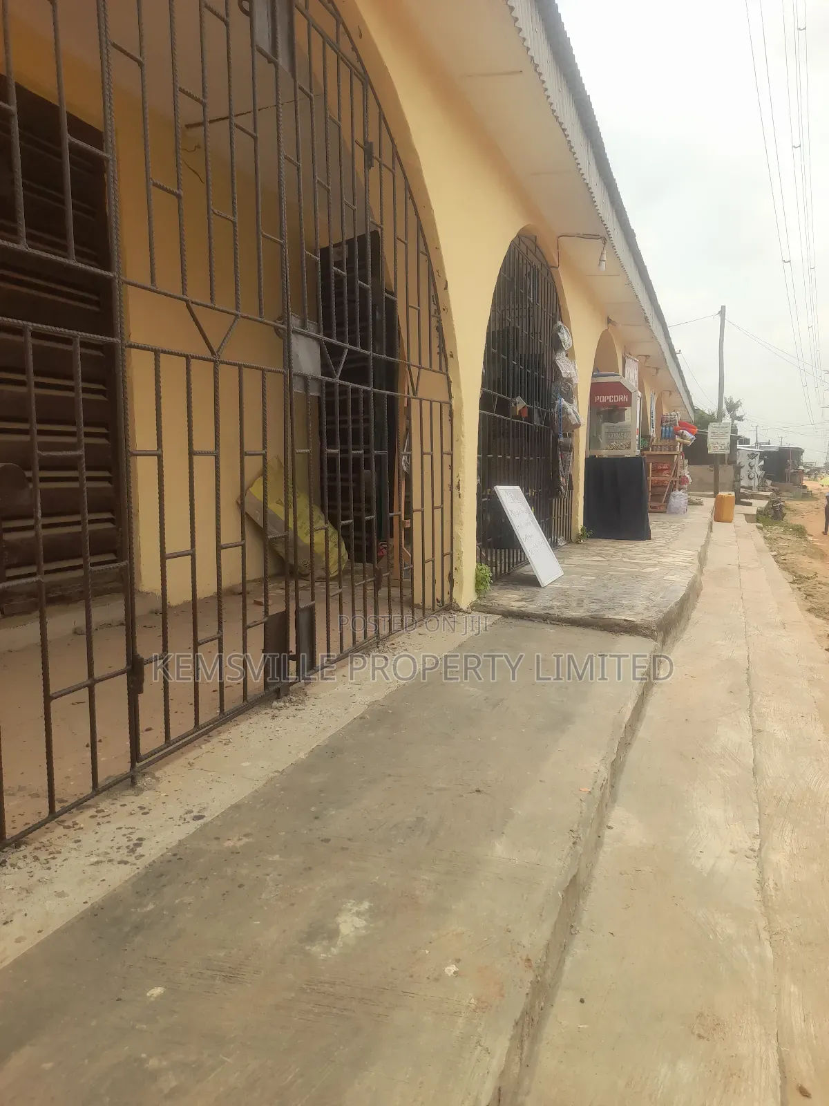 Shop for Rent at Kola Mao Junction.