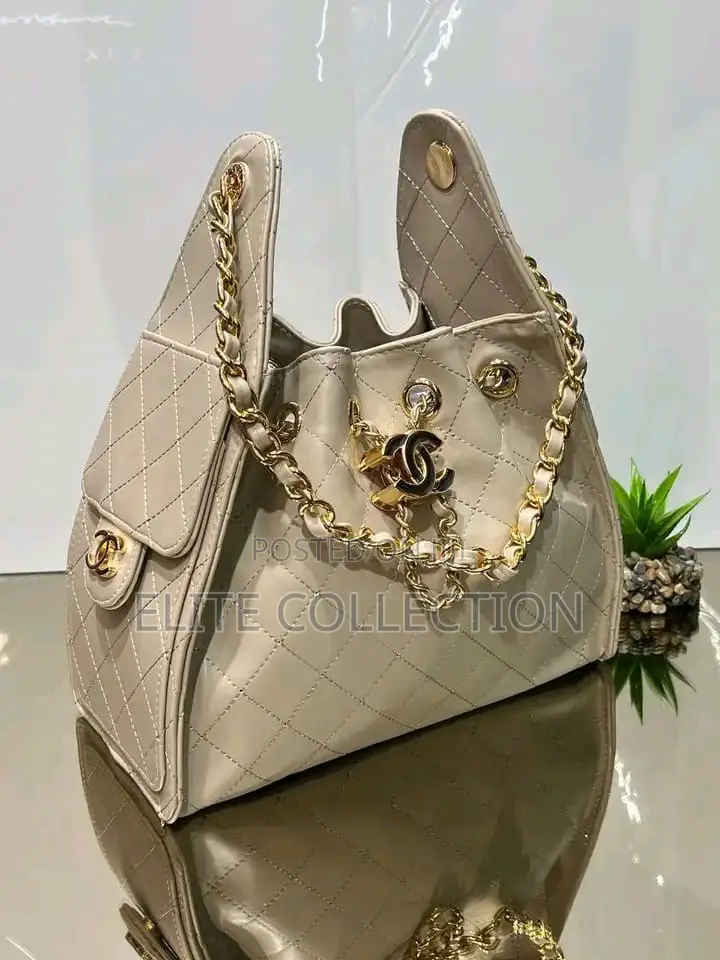 Luxury Chanel Bag Good Quality Available Size : Medium