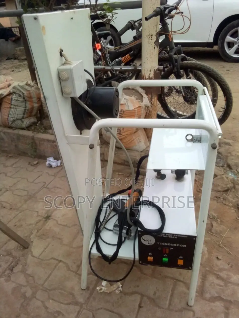 Industrial Finishing Table With Elements and Vaccum