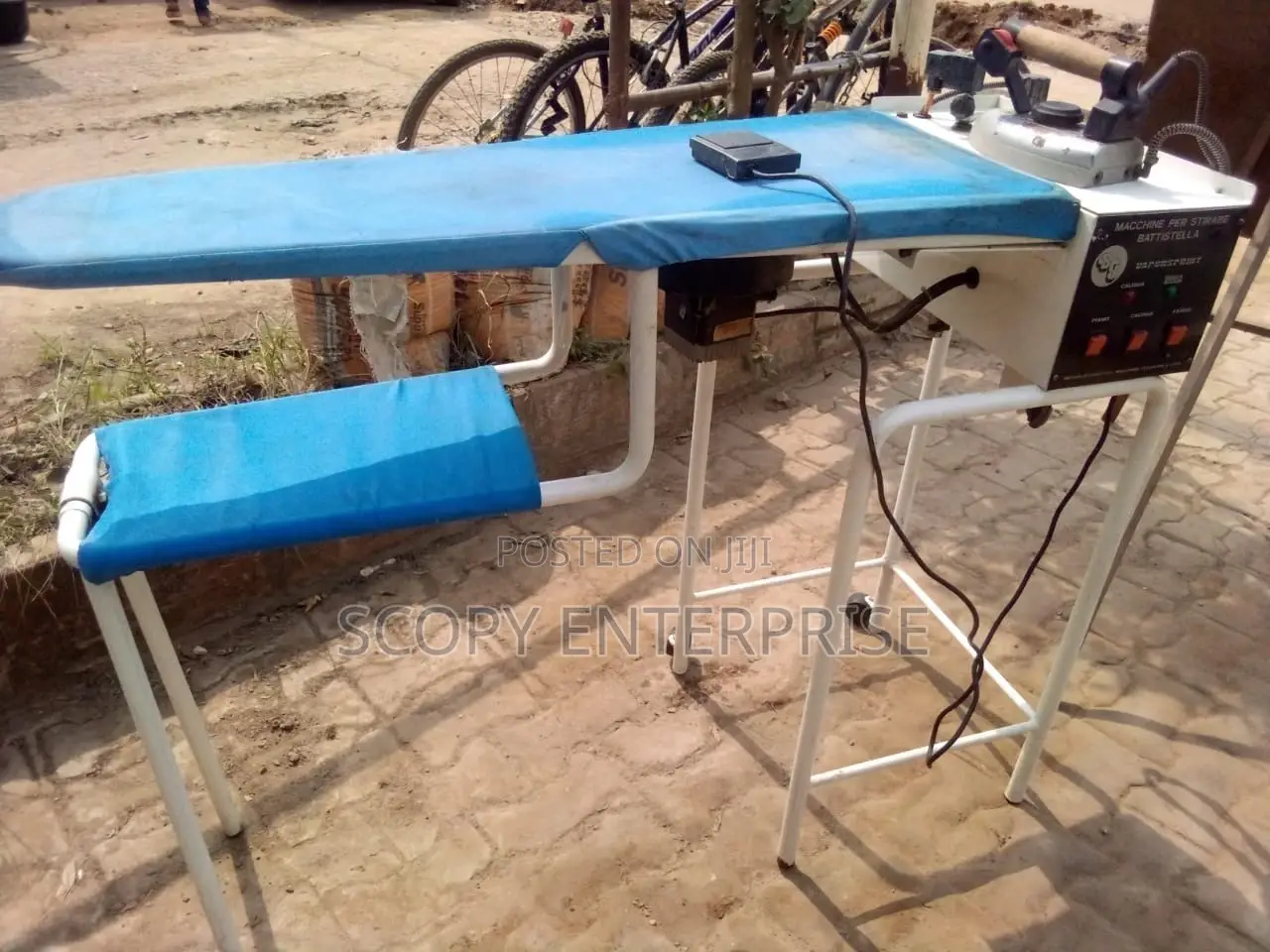 Industrial Finishing Table With Elements and Vaccum