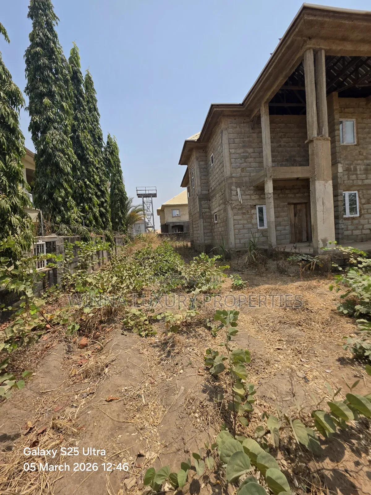 4bdrm Duplex in Oil Spring Estate, Lugbe District for sale