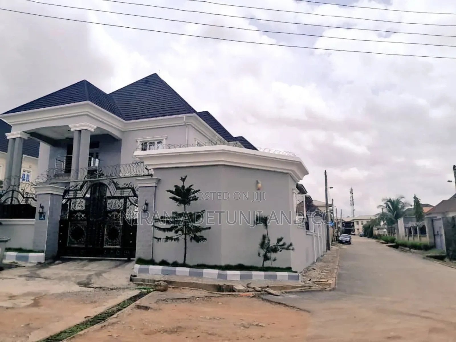 5bdrm Duplex in Pentvill Estate, Lokogoma for sale