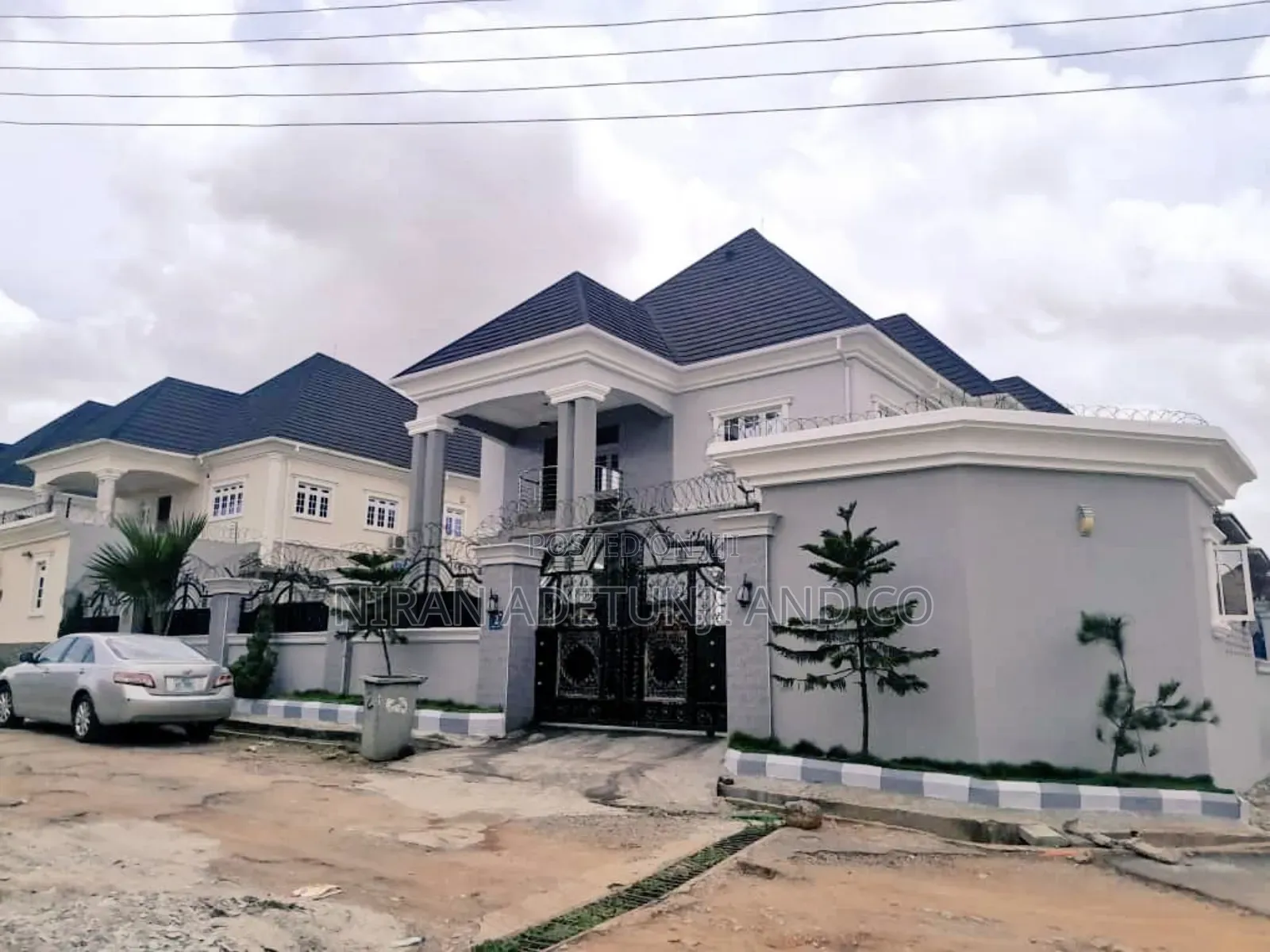5bdrm Duplex in Pentvill Estate, Lokogoma for sale