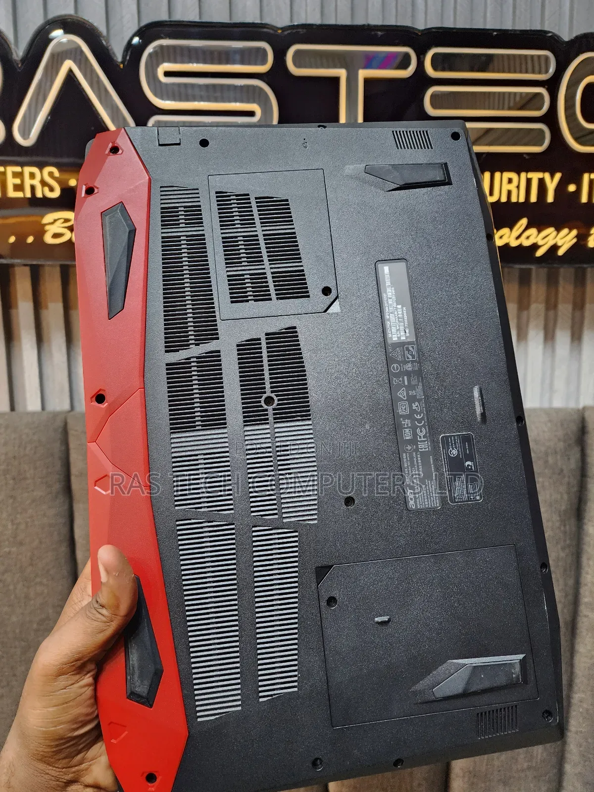Laptop Acer Nitro 17 32GB Intel Core i7 HDD+SSD 256GB