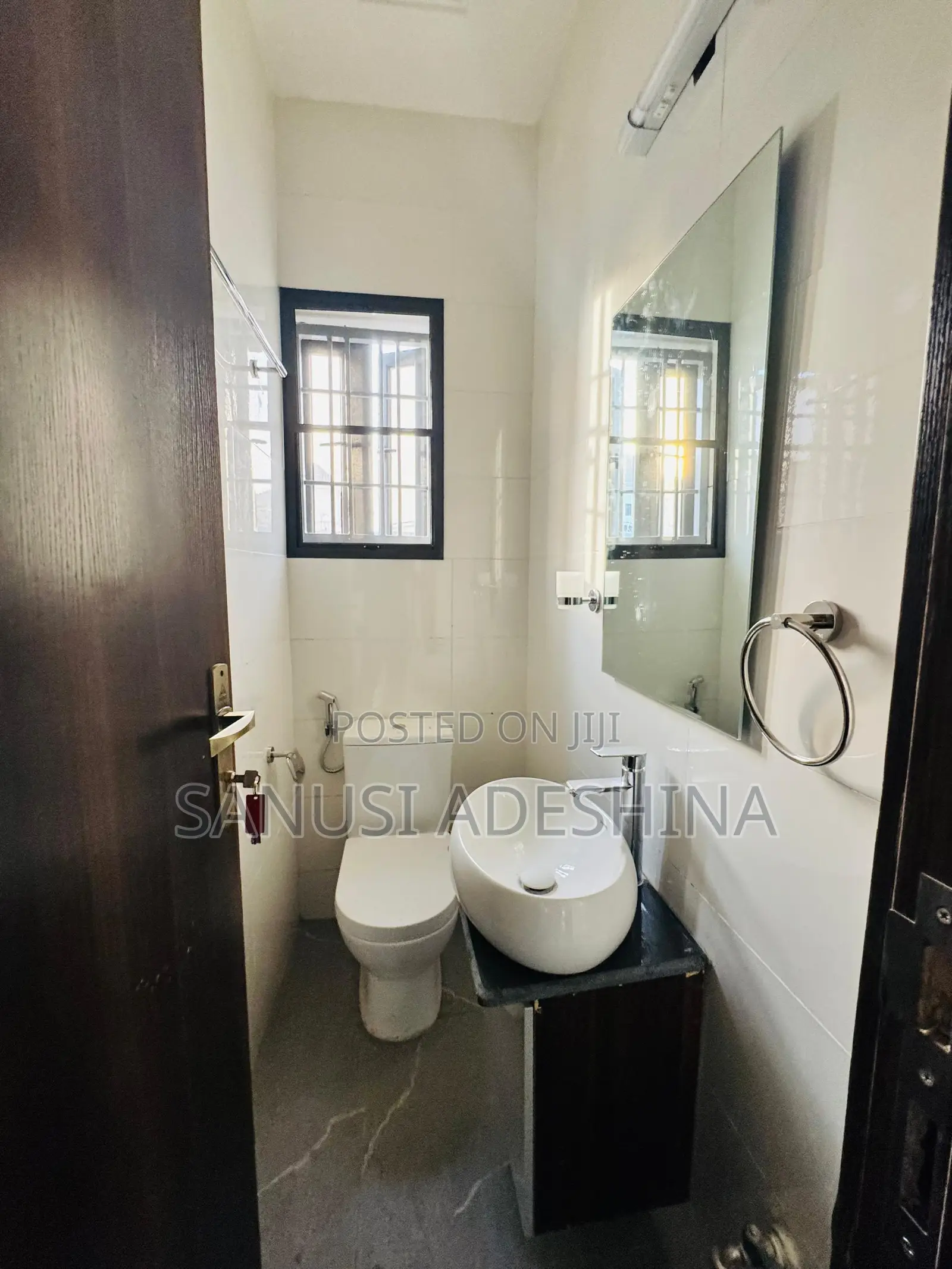 5bdrm Duplex in Jahi Gilmore,Fct for sale