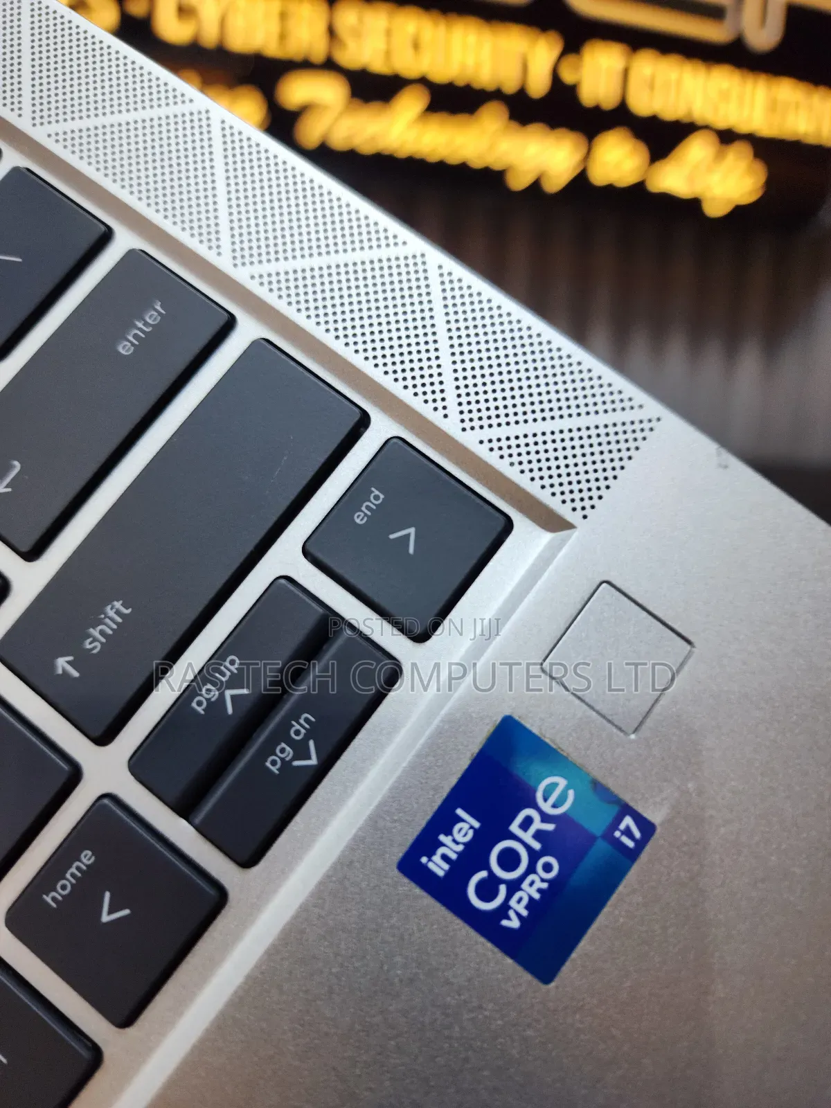 Laptop HP EliteBook 830 G8 16GB Intel Core i7 SSD 512GB