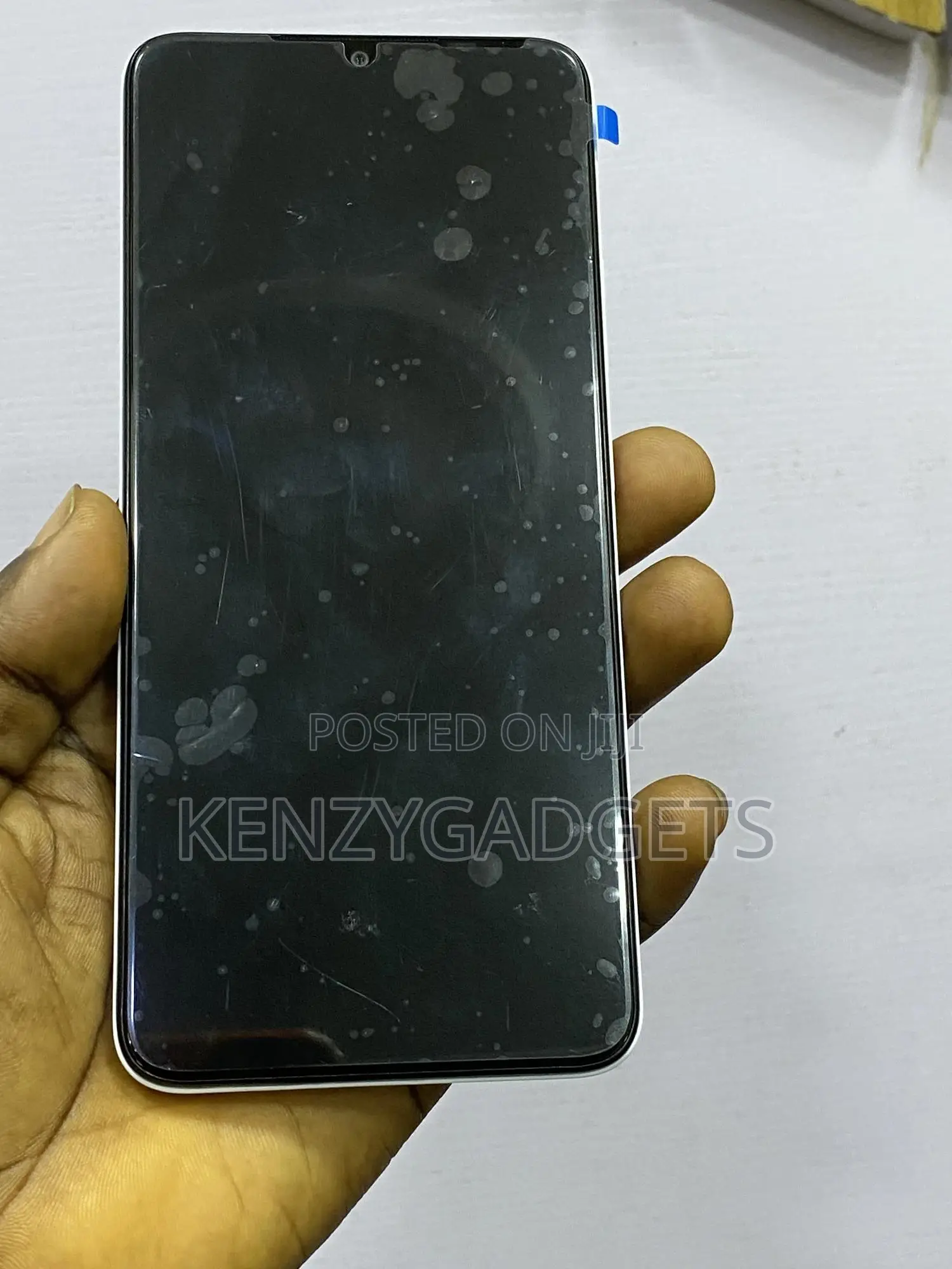 Infinix Smart 7 HD 64 GB White