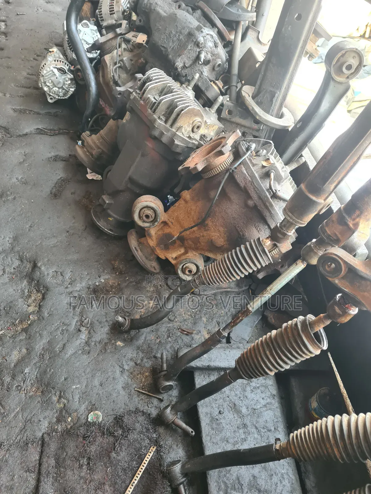 Auxiliary Nissan Pathfinder 2004