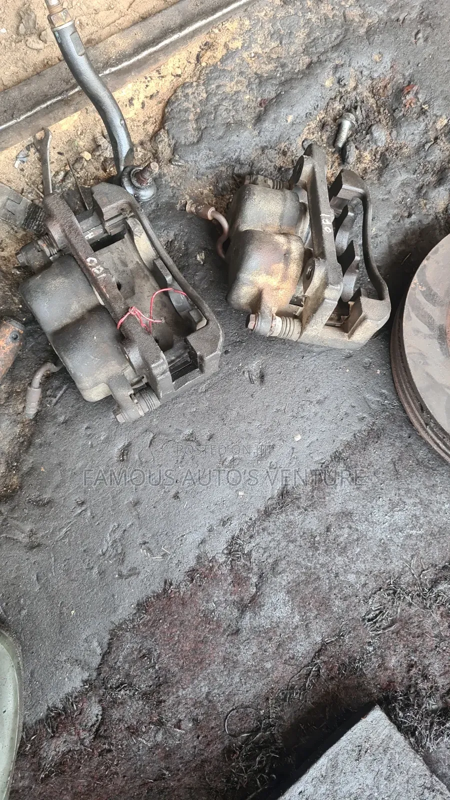 Brake Disc Pad and Caliper Nissan Amanda 2005