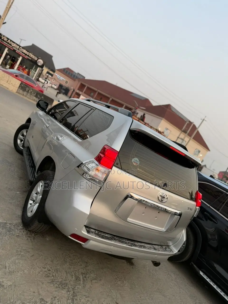 Toyota Land Cruiser Prado 2010 Silver