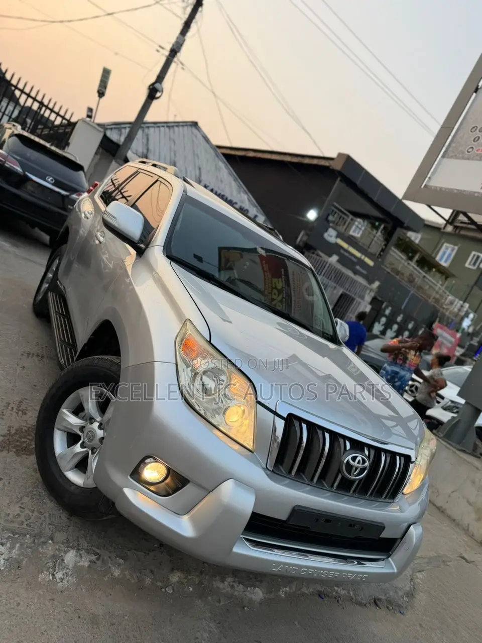 Toyota Land Cruiser Prado 2010 Silver